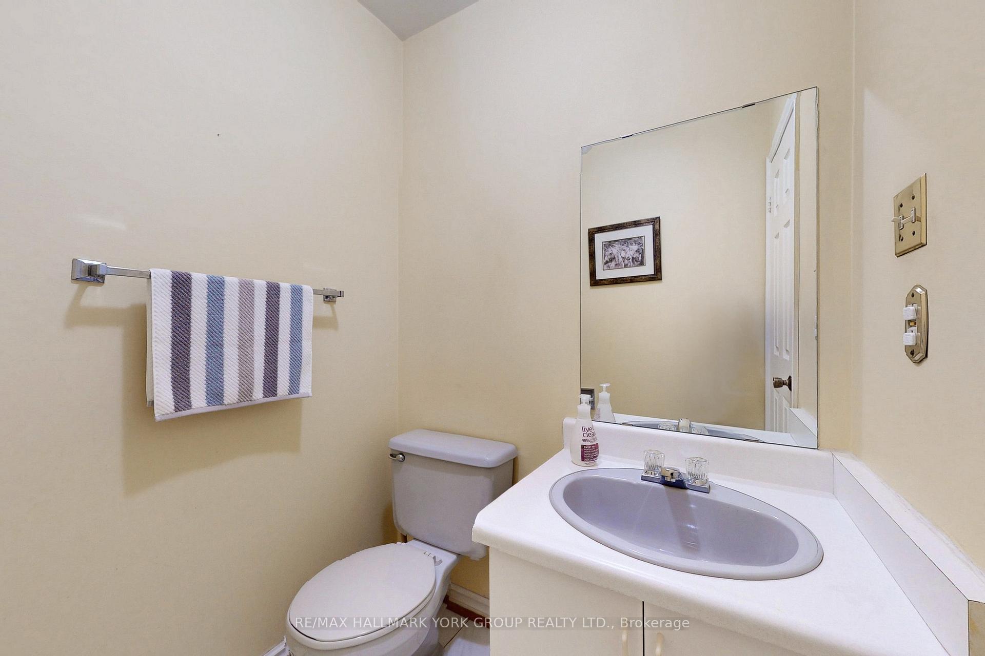 Photo 24 of 46 Finchley Circle, Markham, Milliken Mills East — HOMEH