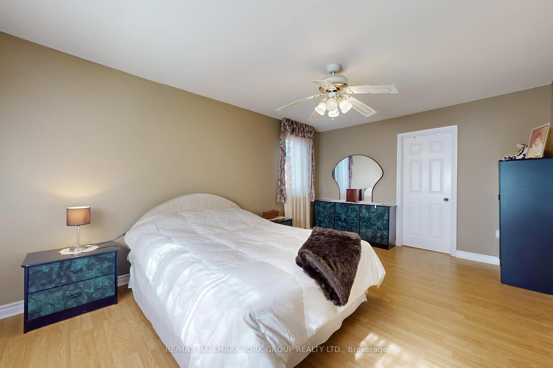 Photo 28 of 46 Finchley Circle, Markham, Milliken Mills East — HOMEH