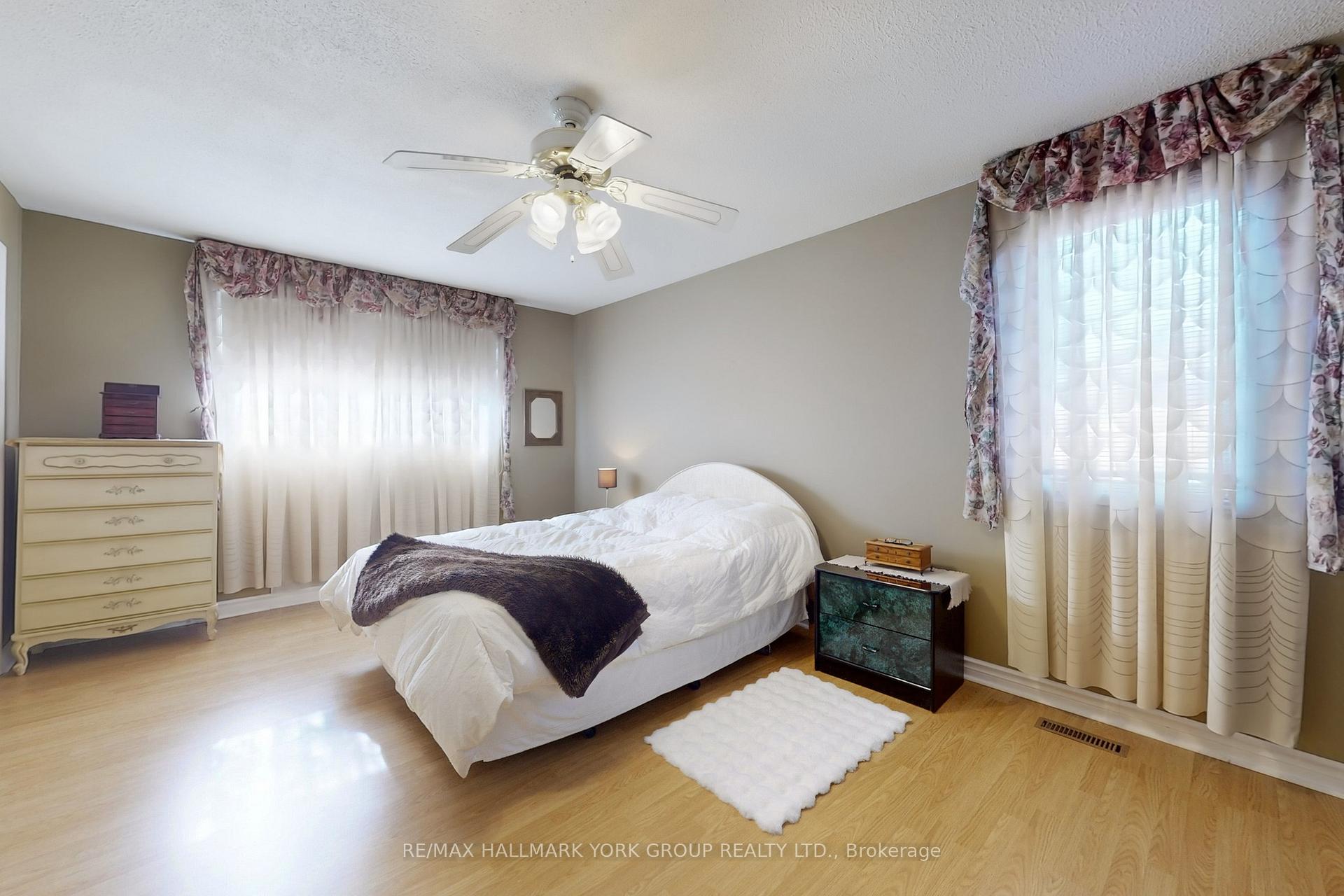 Photo 30 of 46 Finchley Circle, Markham, Milliken Mills East — HOMEH