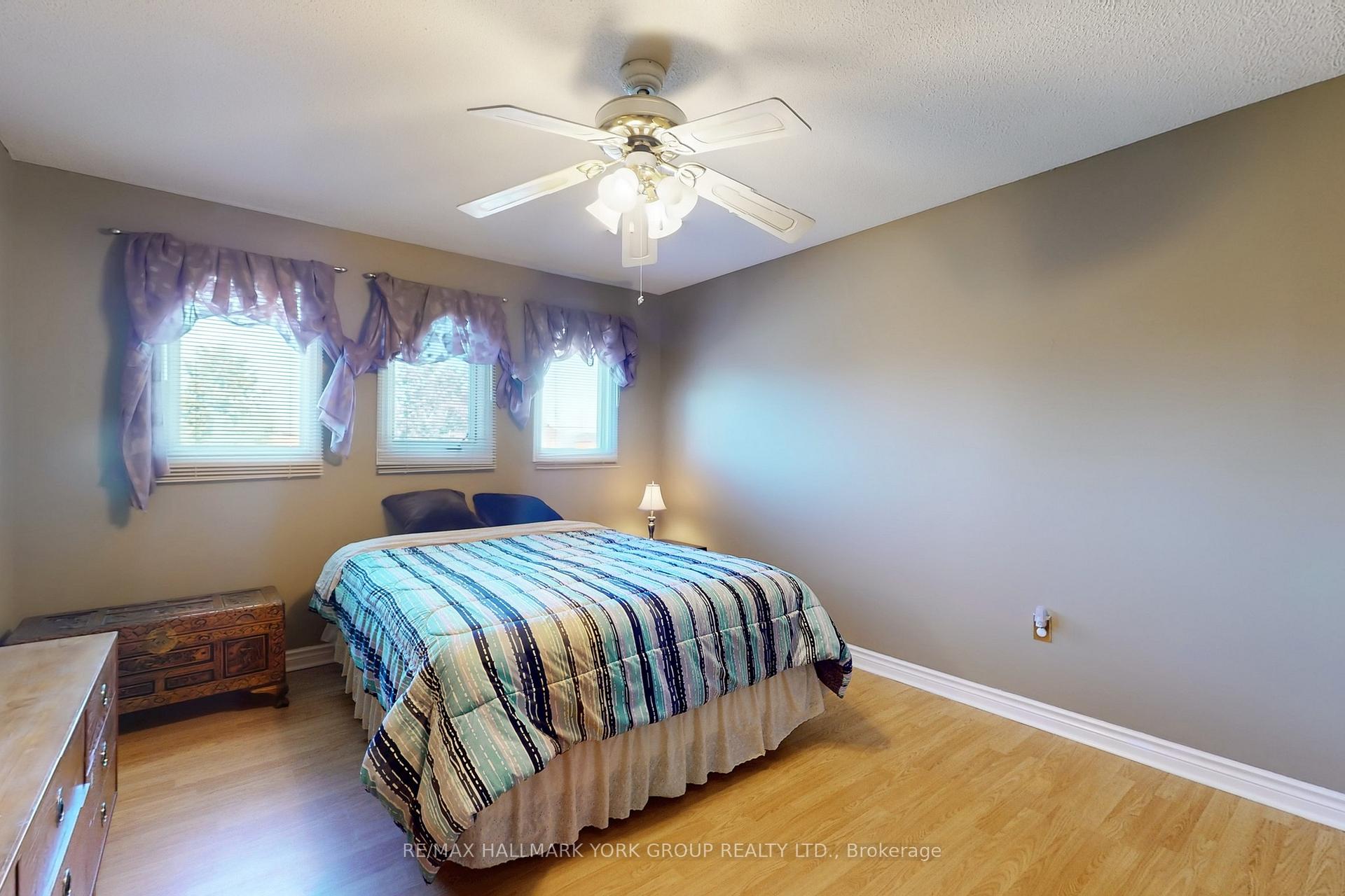 Photo 34 of 46 Finchley Circle, Markham, Milliken Mills East — HOMEH