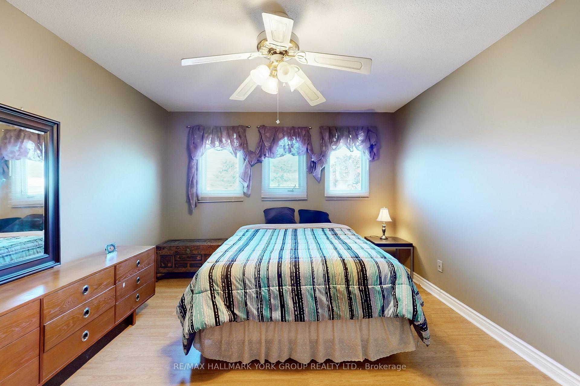 Photo 35 of 46 Finchley Circle, Markham, Milliken Mills East — HOMEH