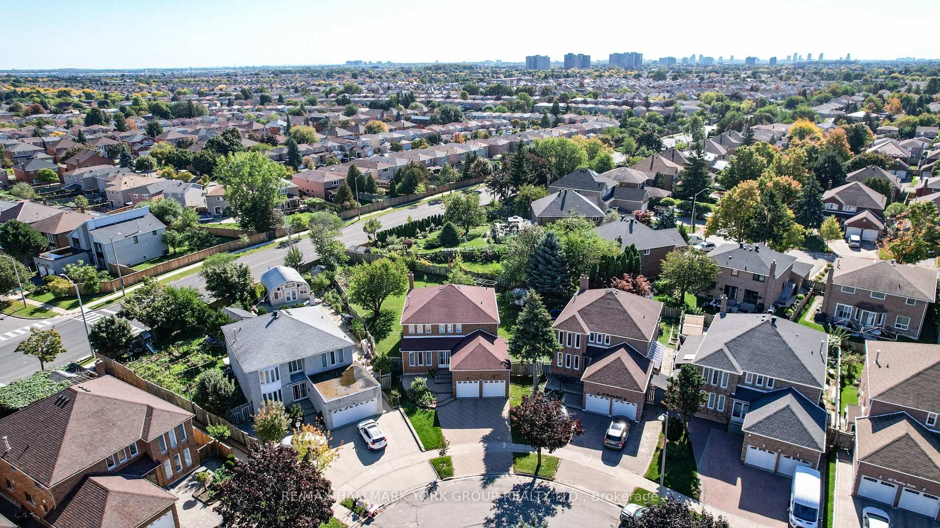 Photo 49 of 46 Finchley Circle, Markham, Milliken Mills East — HOMEH