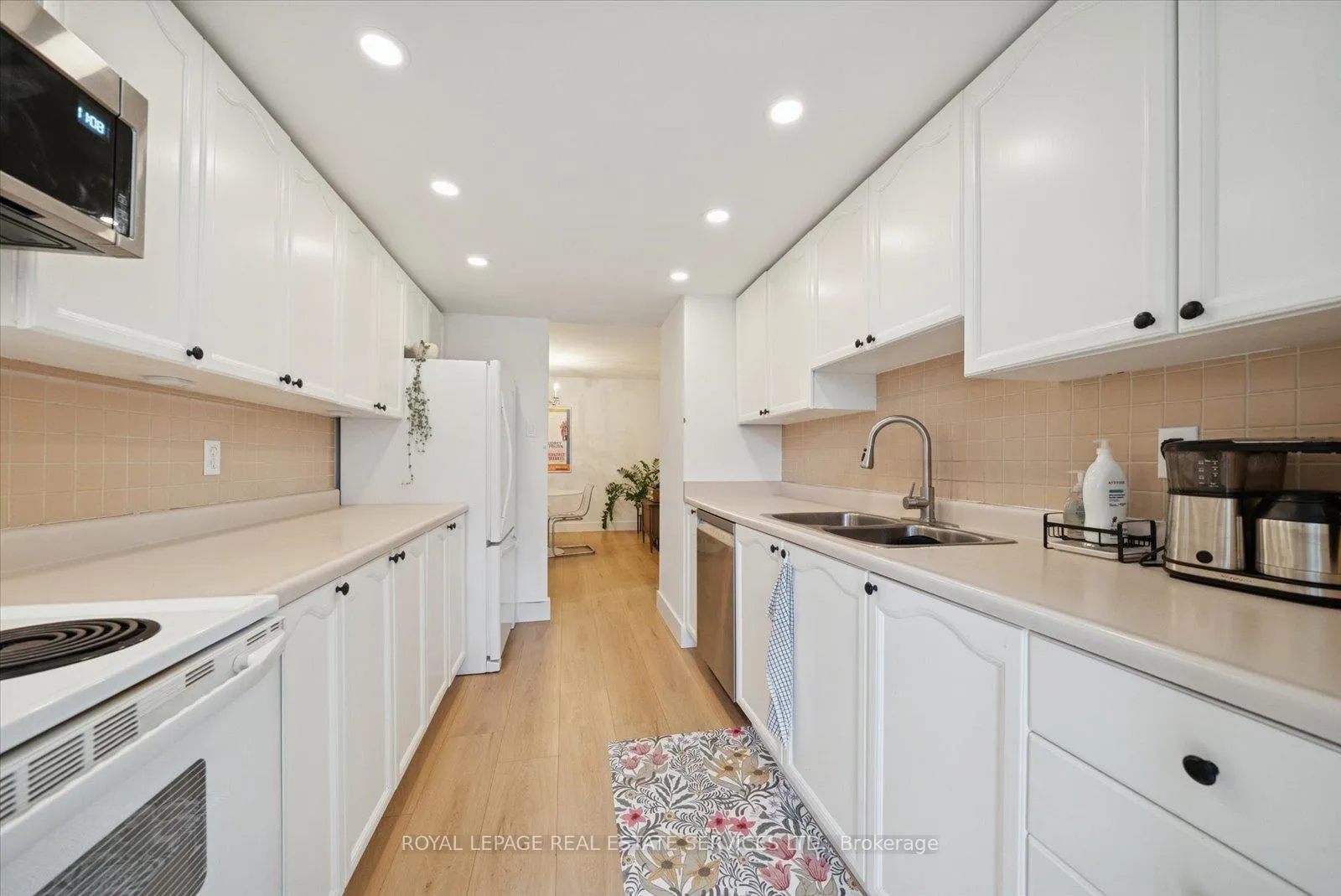 Photo 35 of Unit 106, 14924 Yonge Street, Aurora, Aurora Highlands — HOMEH