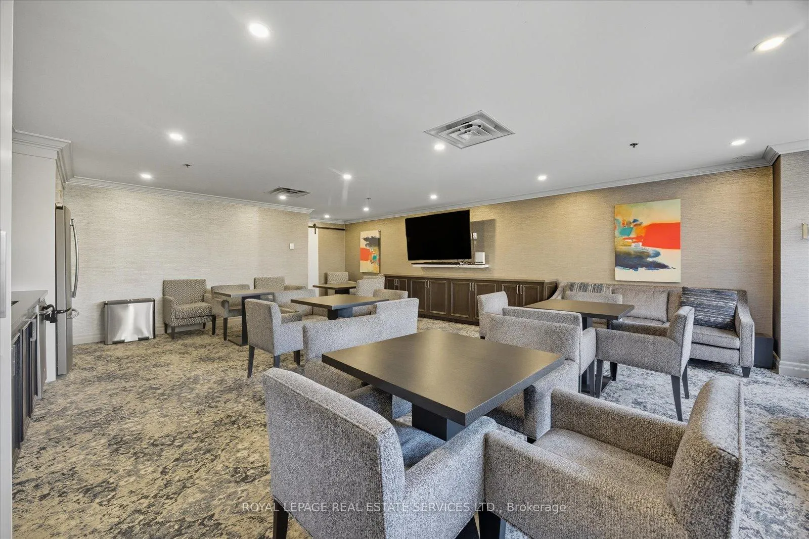 Photo 81 of Unit 106, 14924 Yonge Street, Aurora, Aurora Highlands — HOMEH