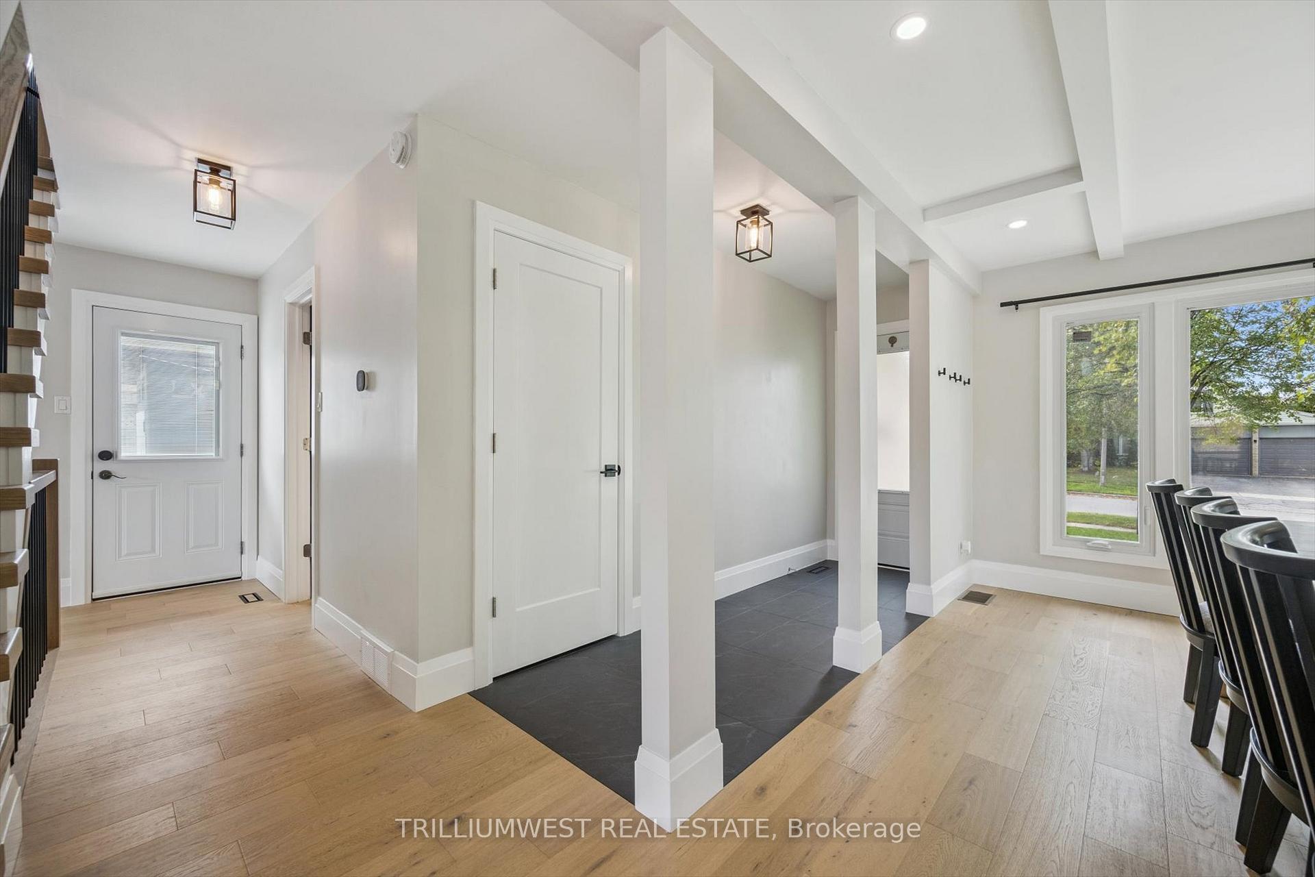 Photo 4 of 99 Deerwood Crescent, Kitchener — HOMEH