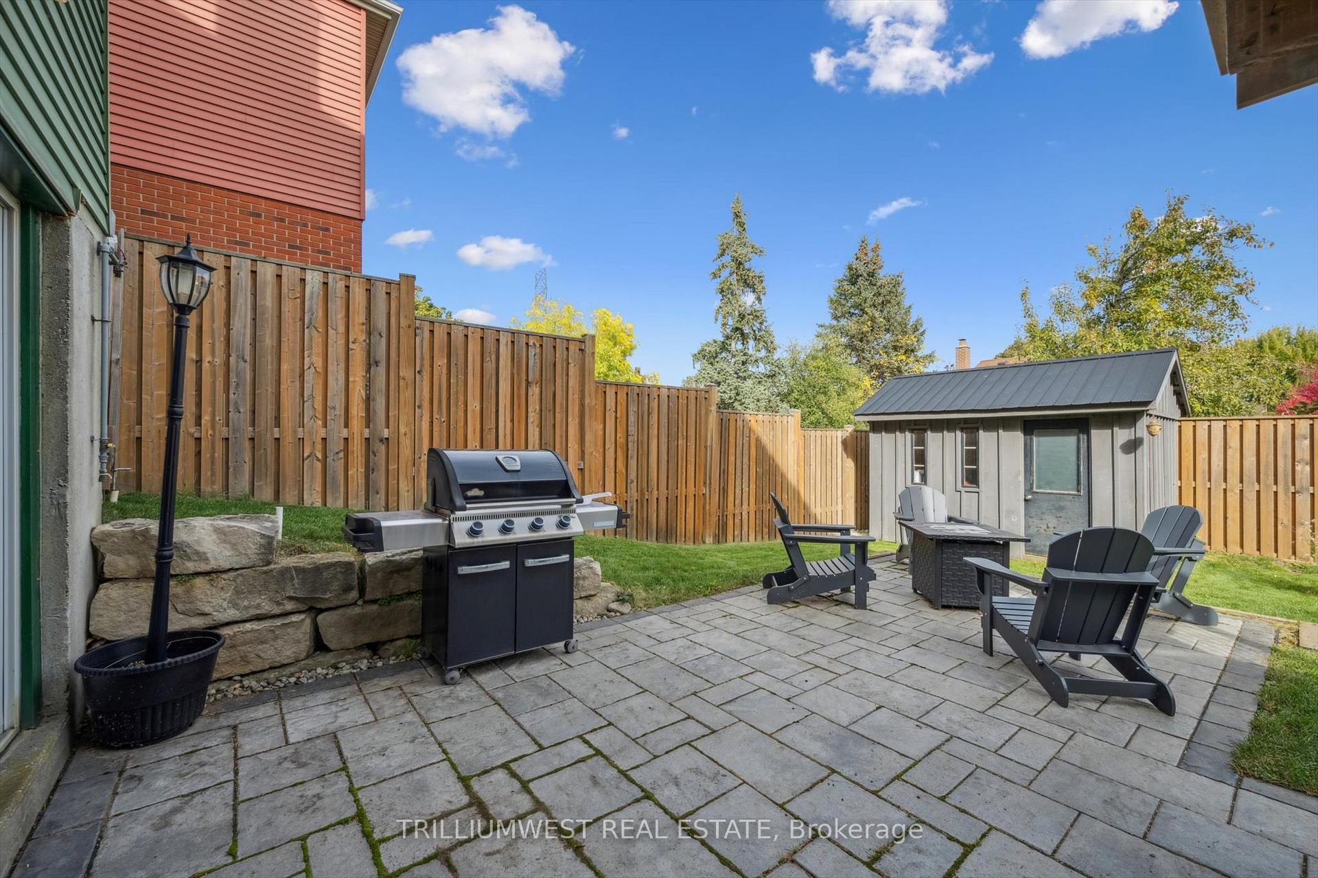 Photo 32 of 99 Deerwood Crescent, Kitchener — HOMEH