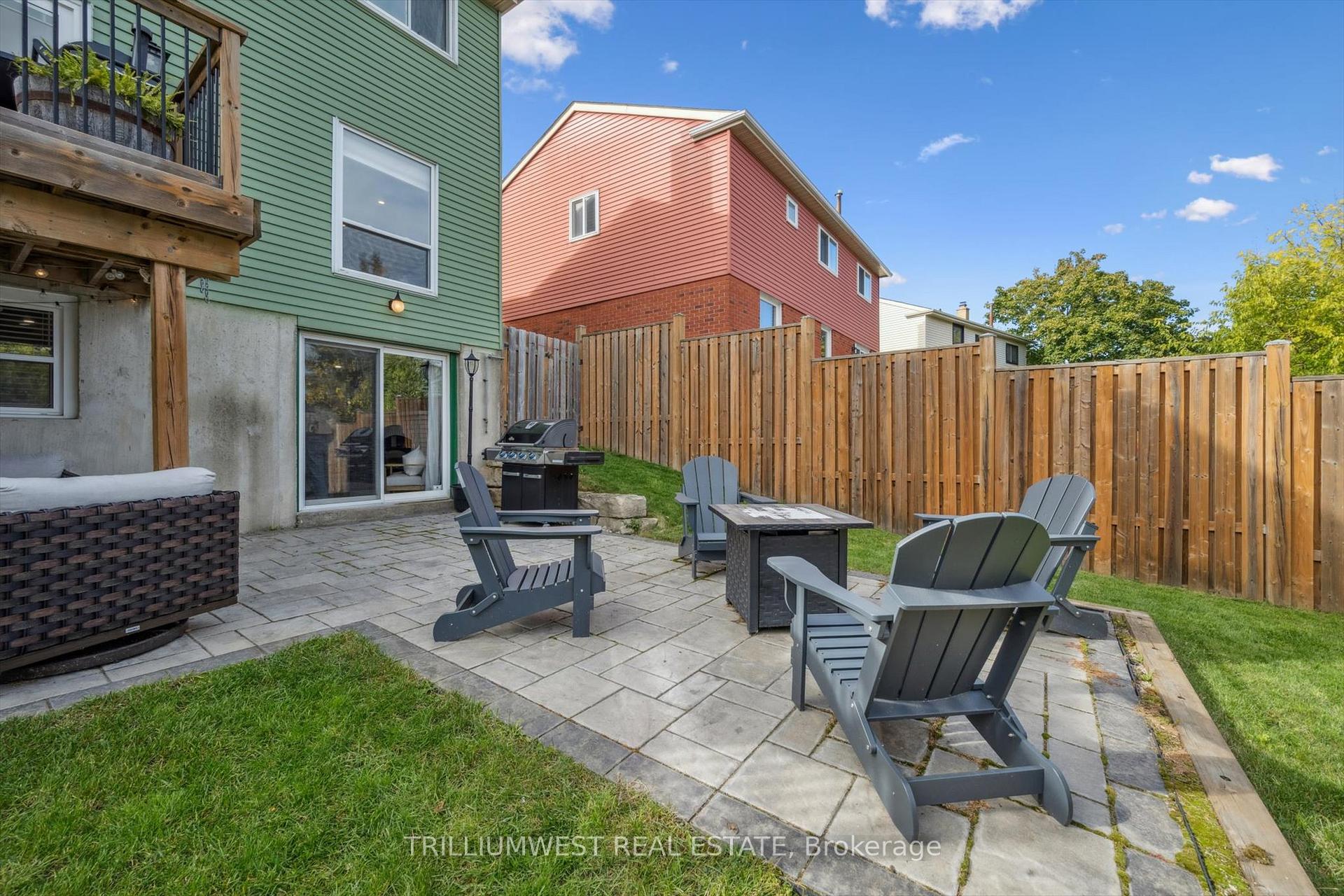 Photo 35 of 99 Deerwood Crescent, Kitchener — HOMEH