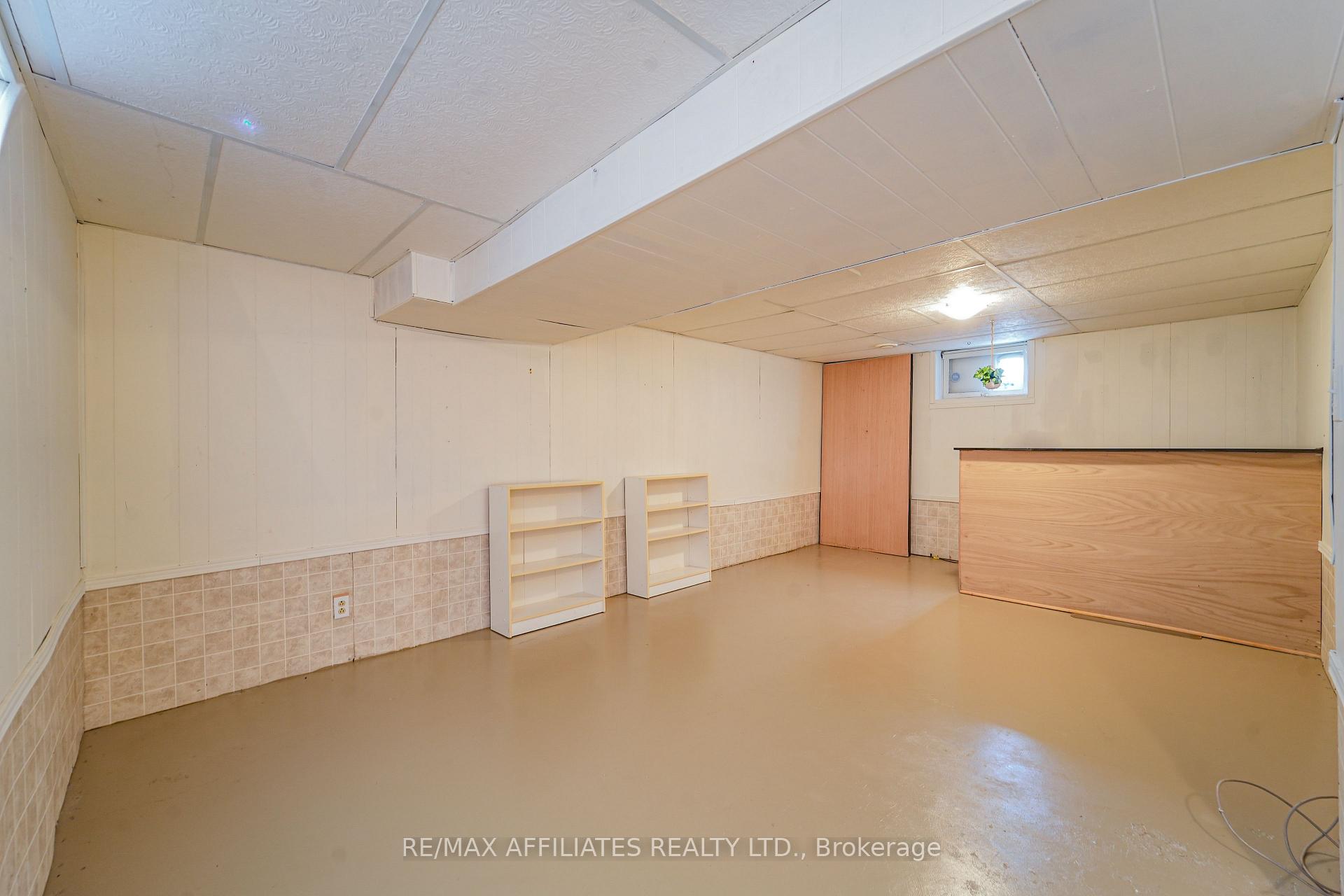 Photo 24 of 208 Old Colony Road E, Ottawa, Kanata - Glencairn/Hazeldean — HOMEH