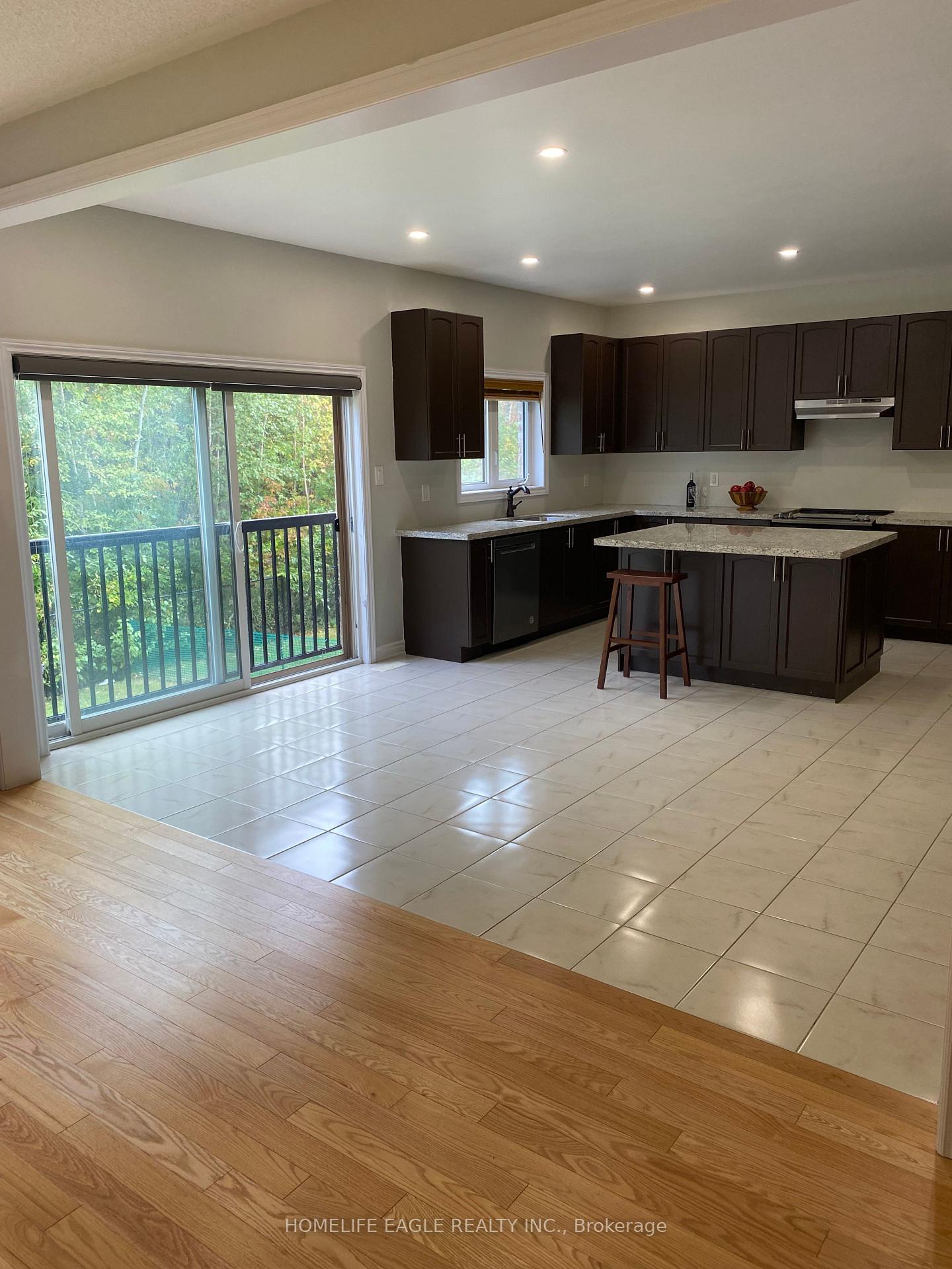 Photo 10 of 1635 Emberton Way, Innisfil, Alcona — HOMEH