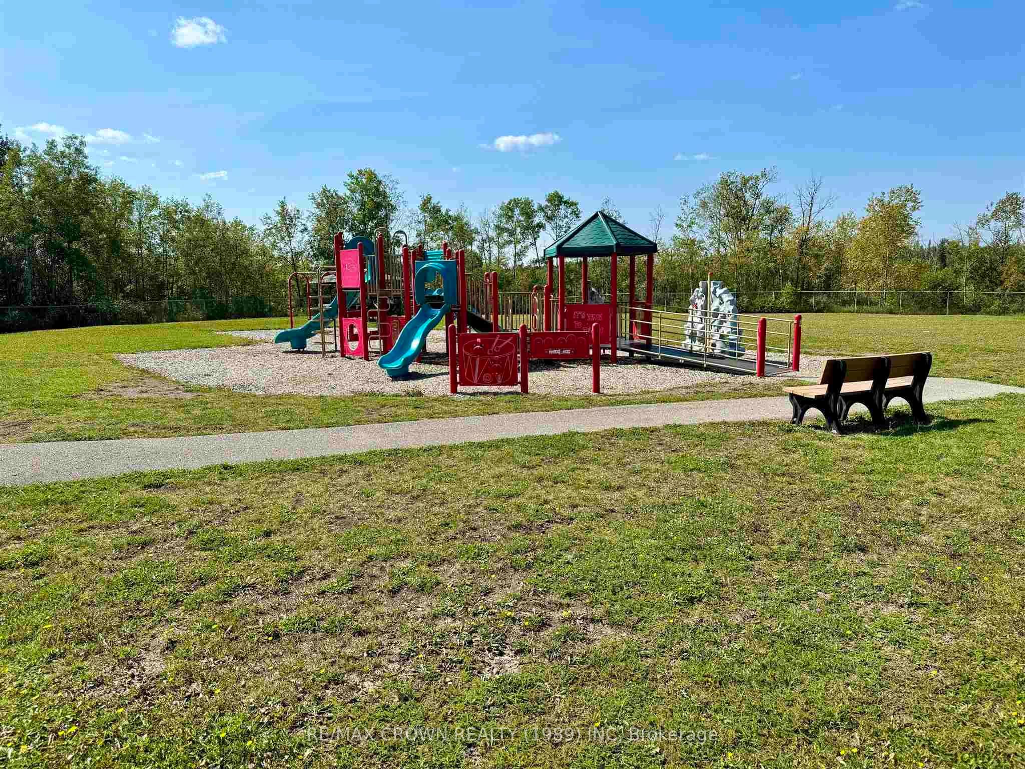 Photo 90 of 70 Dominion Avenue, Kapuskasing — HOMEH