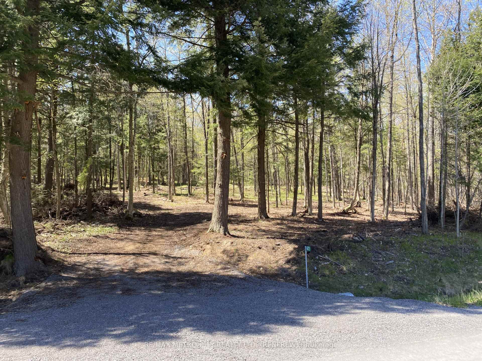 Photo 1 of 672 Calabogie Road, McNab/Braeside, Mcnab/Braeside Twps — HOMEH