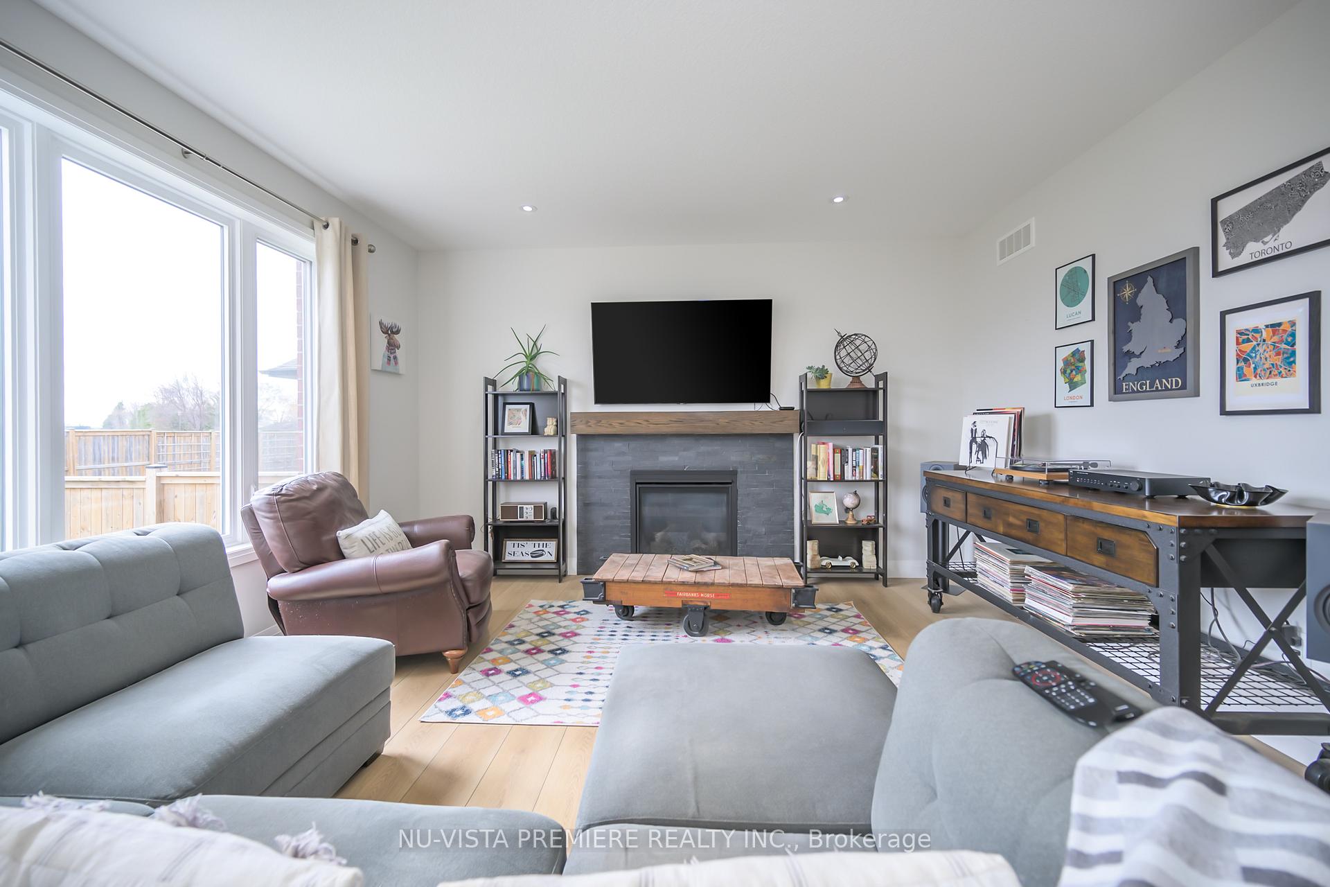 Photo 9 of 16 Olde Clover Drive, Lucan Biddulph, Lucan — HOMEH
