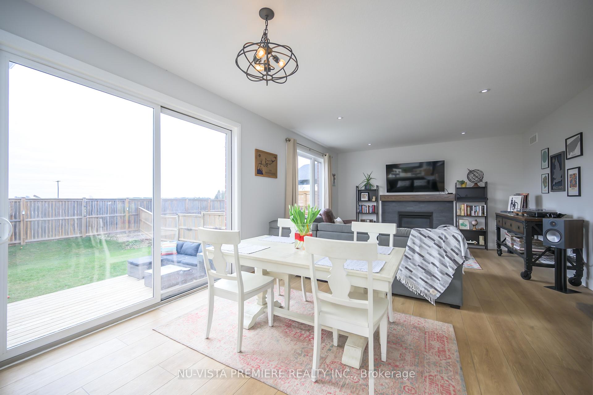 Photo 11 of 16 Olde Clover Drive, Lucan Biddulph, Lucan — HOMEH