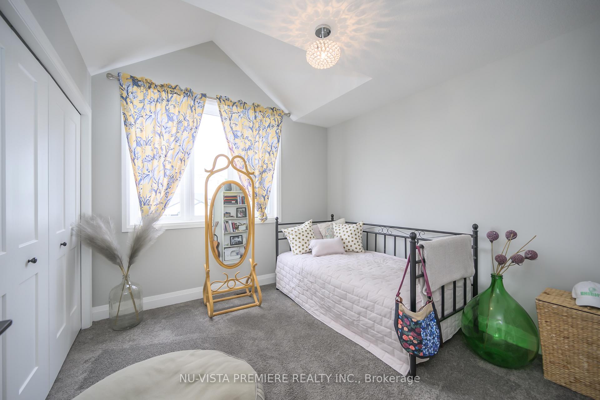 Photo 25 of 16 Olde Clover Drive, Lucan Biddulph, Lucan — HOMEH
