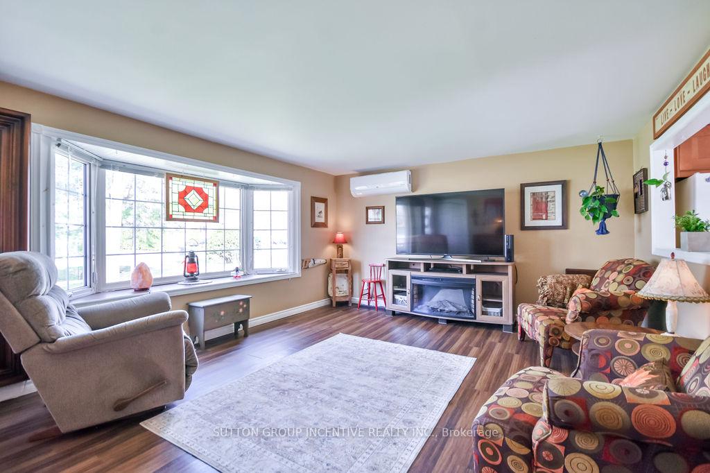 Photo 4 of 1057 Ferrier Avenue, Innisfil, Lefroy — HOMEH