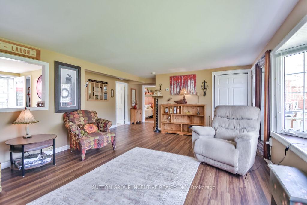 Photo 5 of 1057 Ferrier Avenue, Innisfil, Lefroy — HOMEH