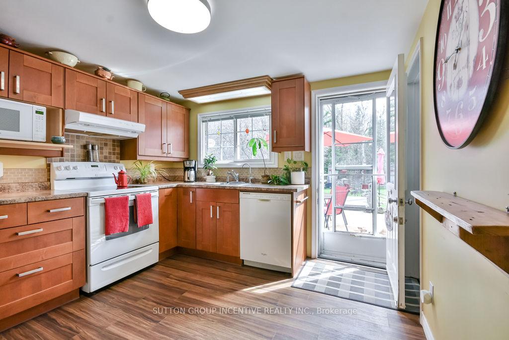 Photo 7 of 1057 Ferrier Avenue, Innisfil, Lefroy — HOMEH