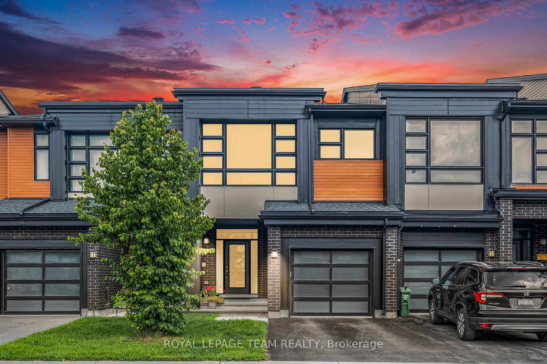 Photo 2 of 574 Triangle Street, Ottawa, Kanata - Emerald Meadows/Trailwest — HOMEH