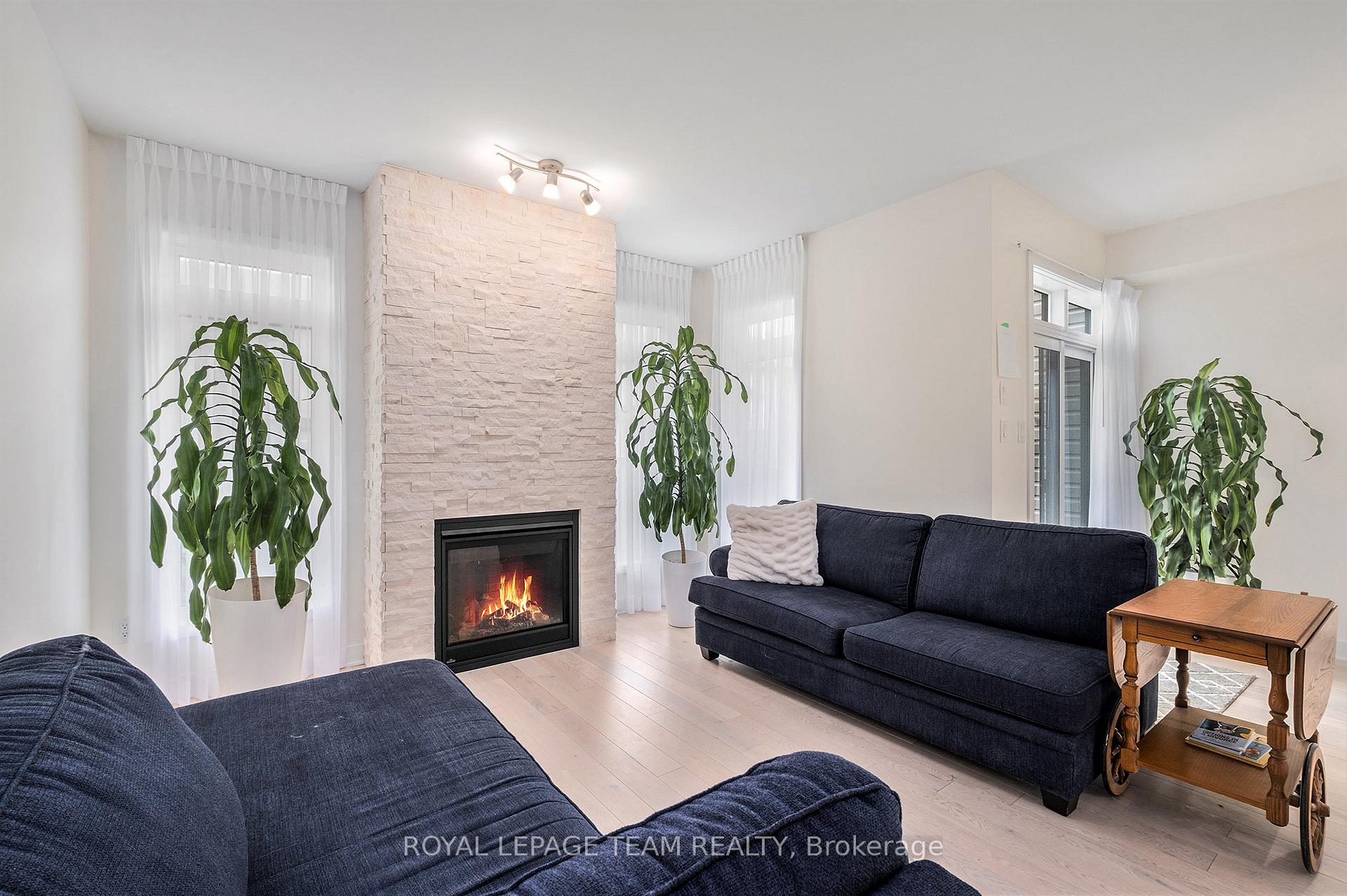 Photo 14 of 574 Triangle Street, Ottawa, Kanata - Emerald Meadows/Trailwest — HOMEH
