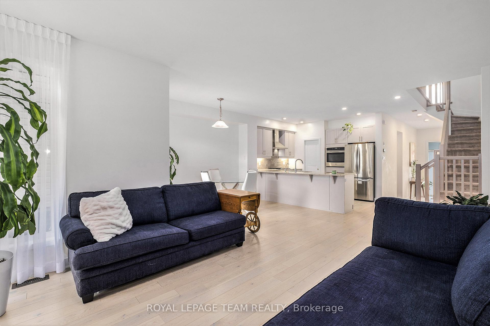 Photo 15 of 574 Triangle Street, Ottawa, Kanata - Emerald Meadows/Trailwest — HOMEH