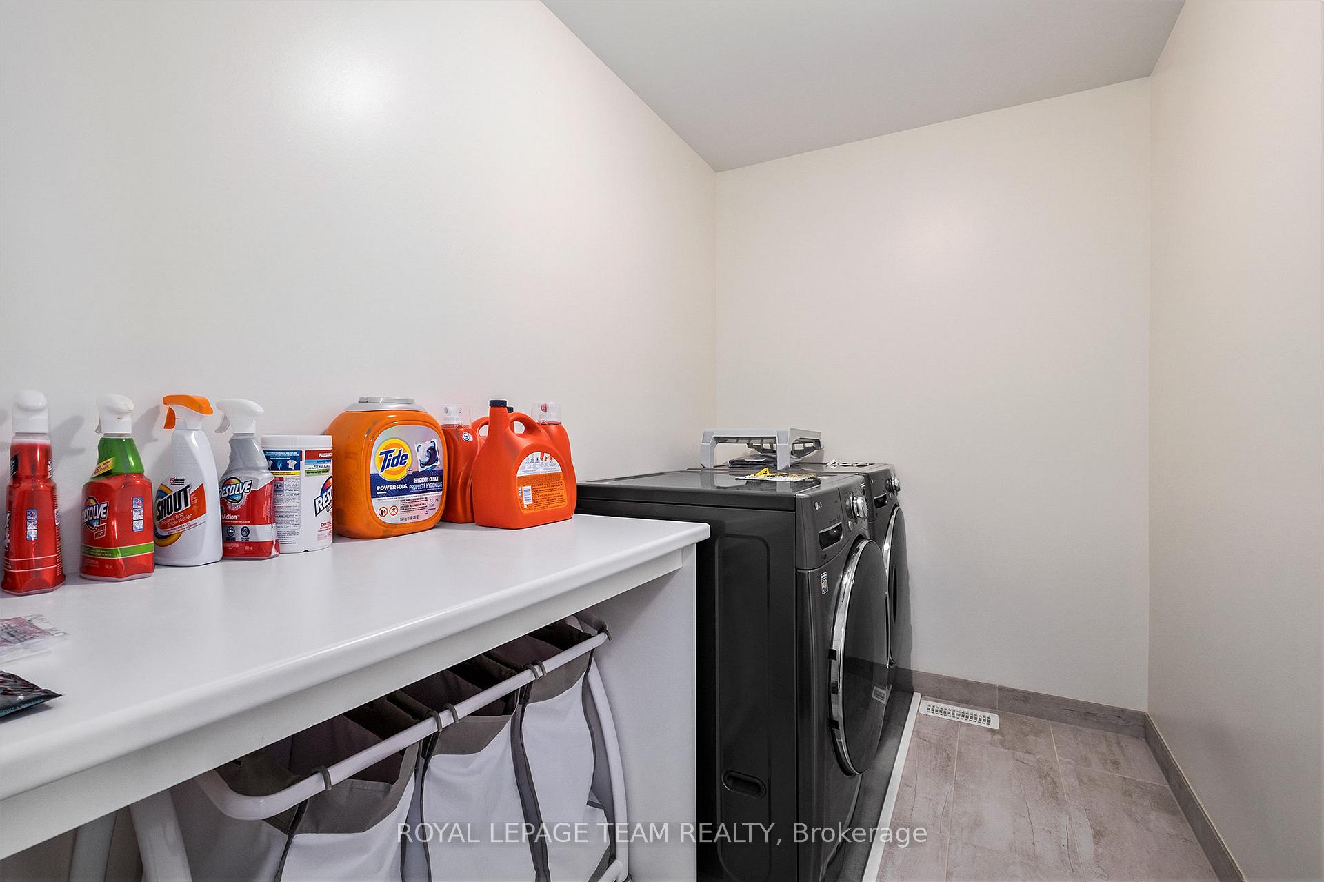 Photo 20 of 574 Triangle Street, Ottawa, Kanata - Emerald Meadows/Trailwest — HOMEH