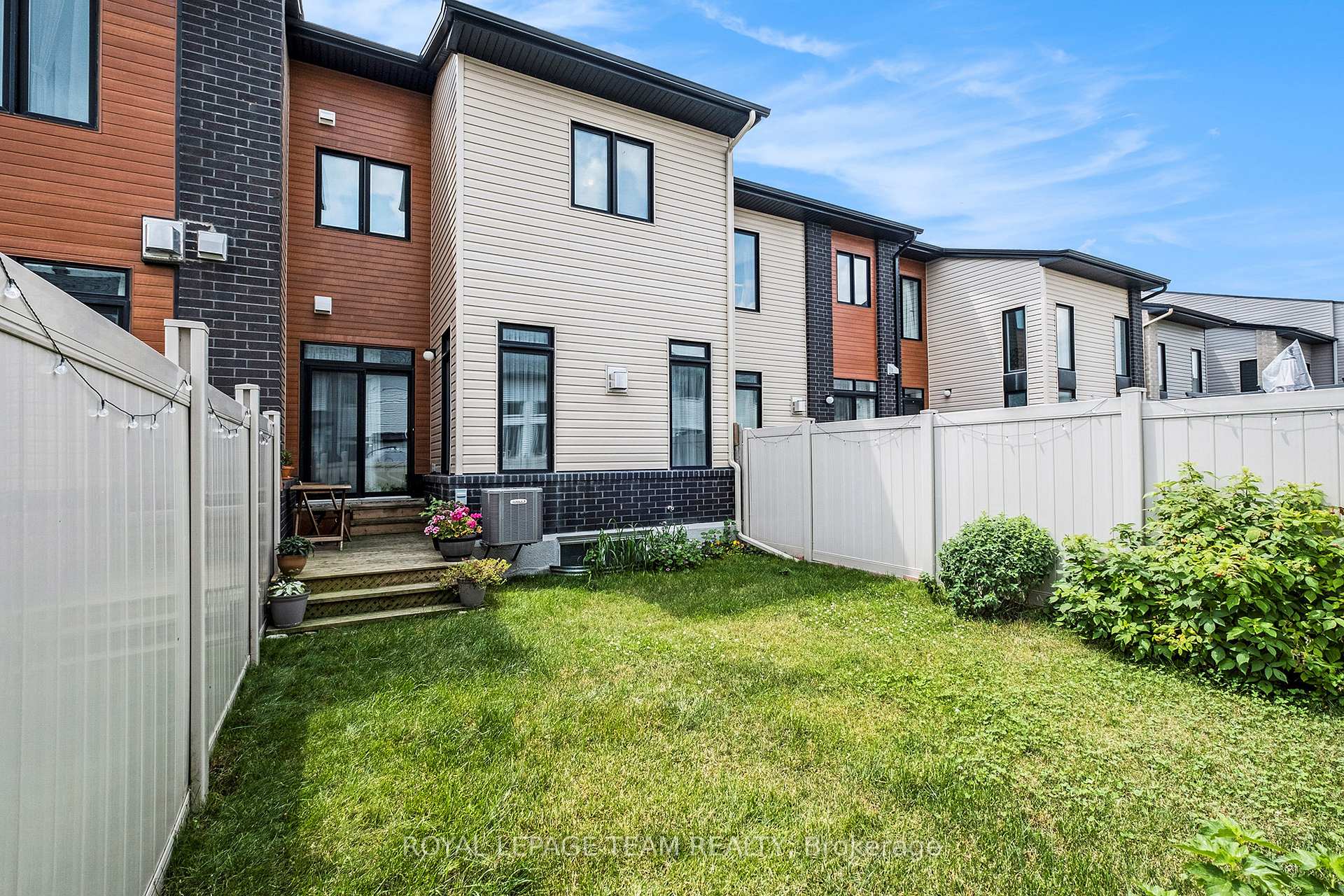 Photo 30 of 574 Triangle Street, Ottawa, Kanata - Emerald Meadows/Trailwest — HOMEH