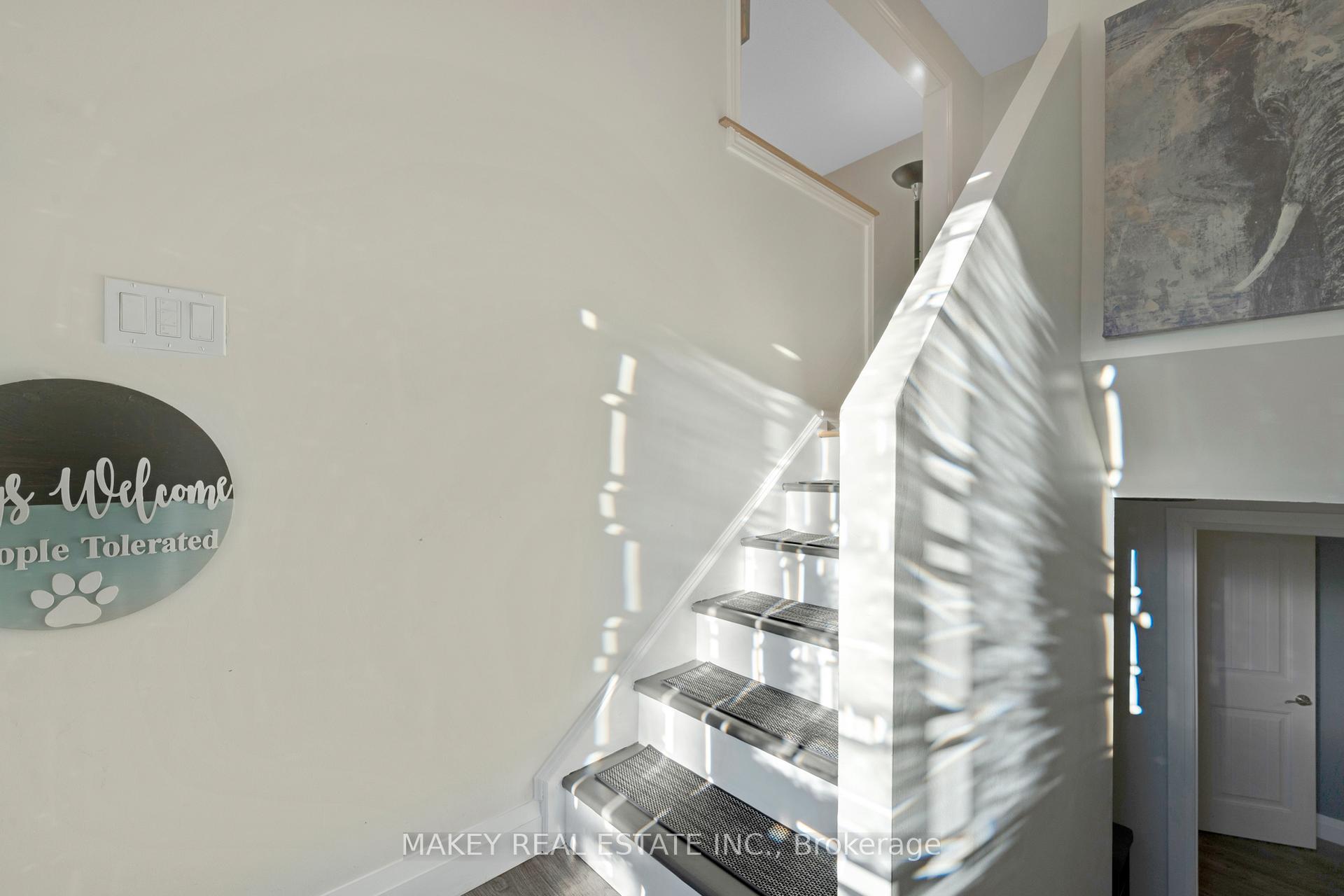 Photo 6 of 623 Pioneer Drive, Kitchener — HOMEH