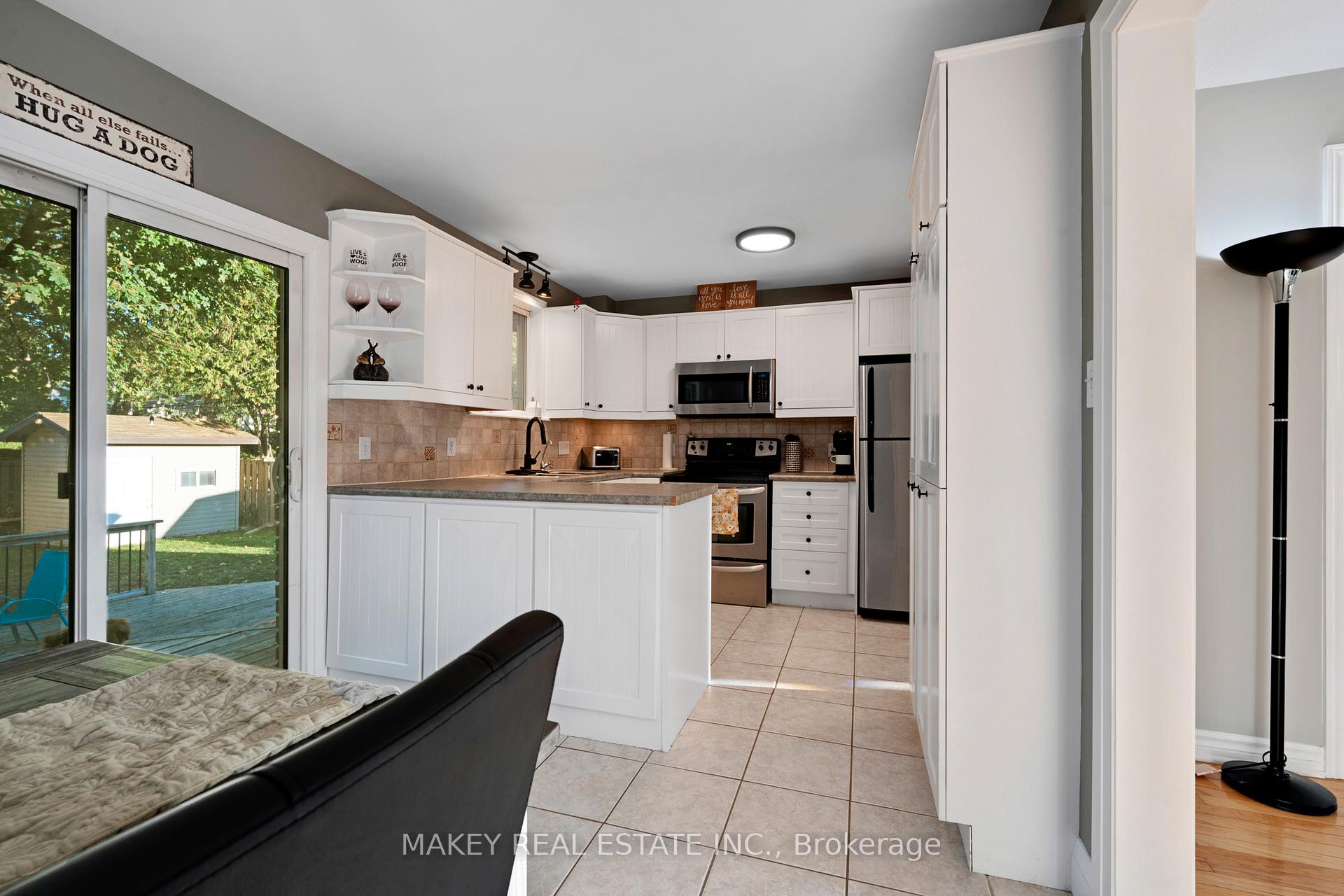 Photo 13 of 623 Pioneer Drive, Kitchener — HOMEH