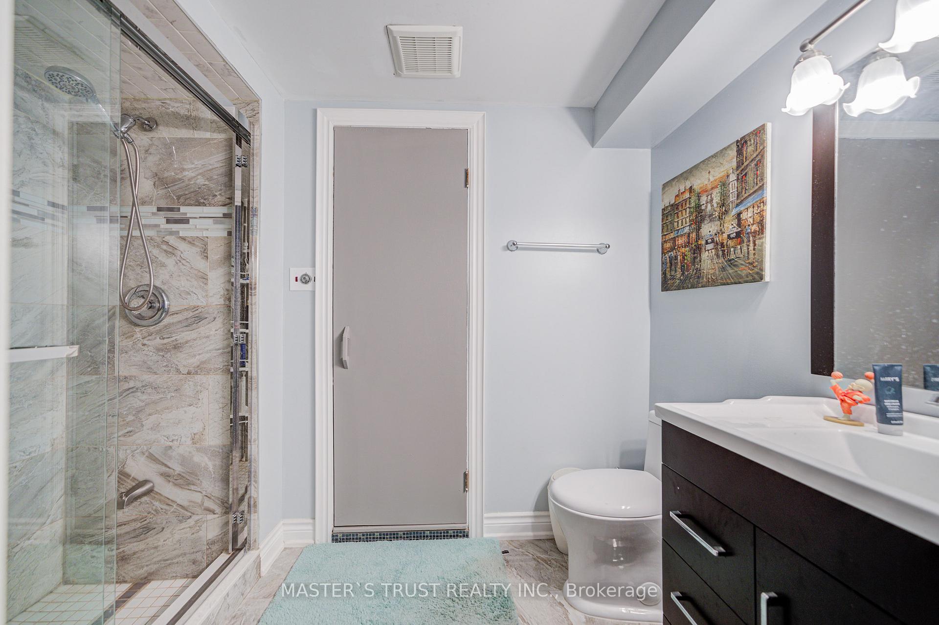 Photo 35 of 72 Rose Way, Markham, Markham Village — HOMEH