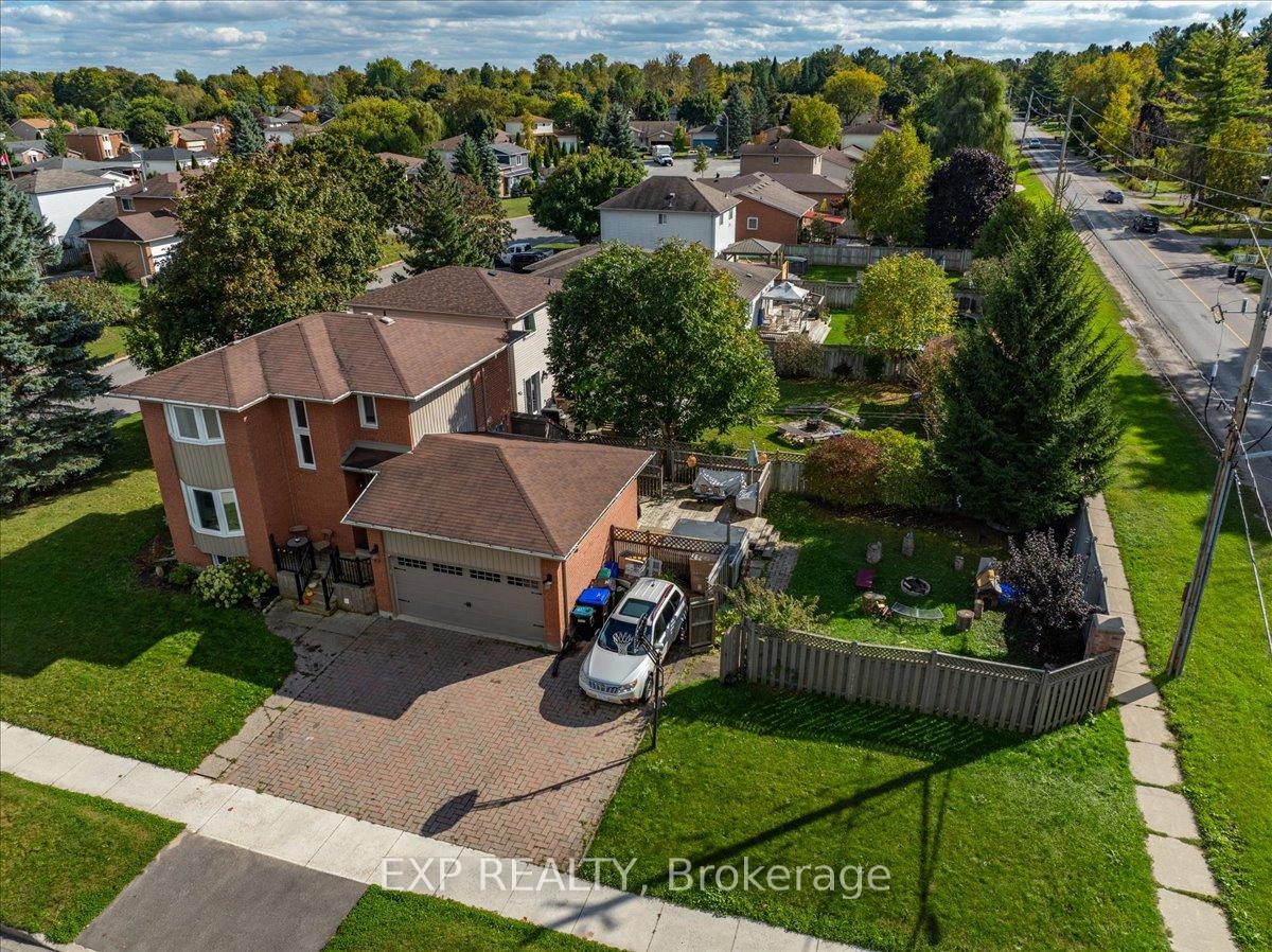 Photo 2 of 795 Rose Lane, Innisfil, Alcona — HOMEH