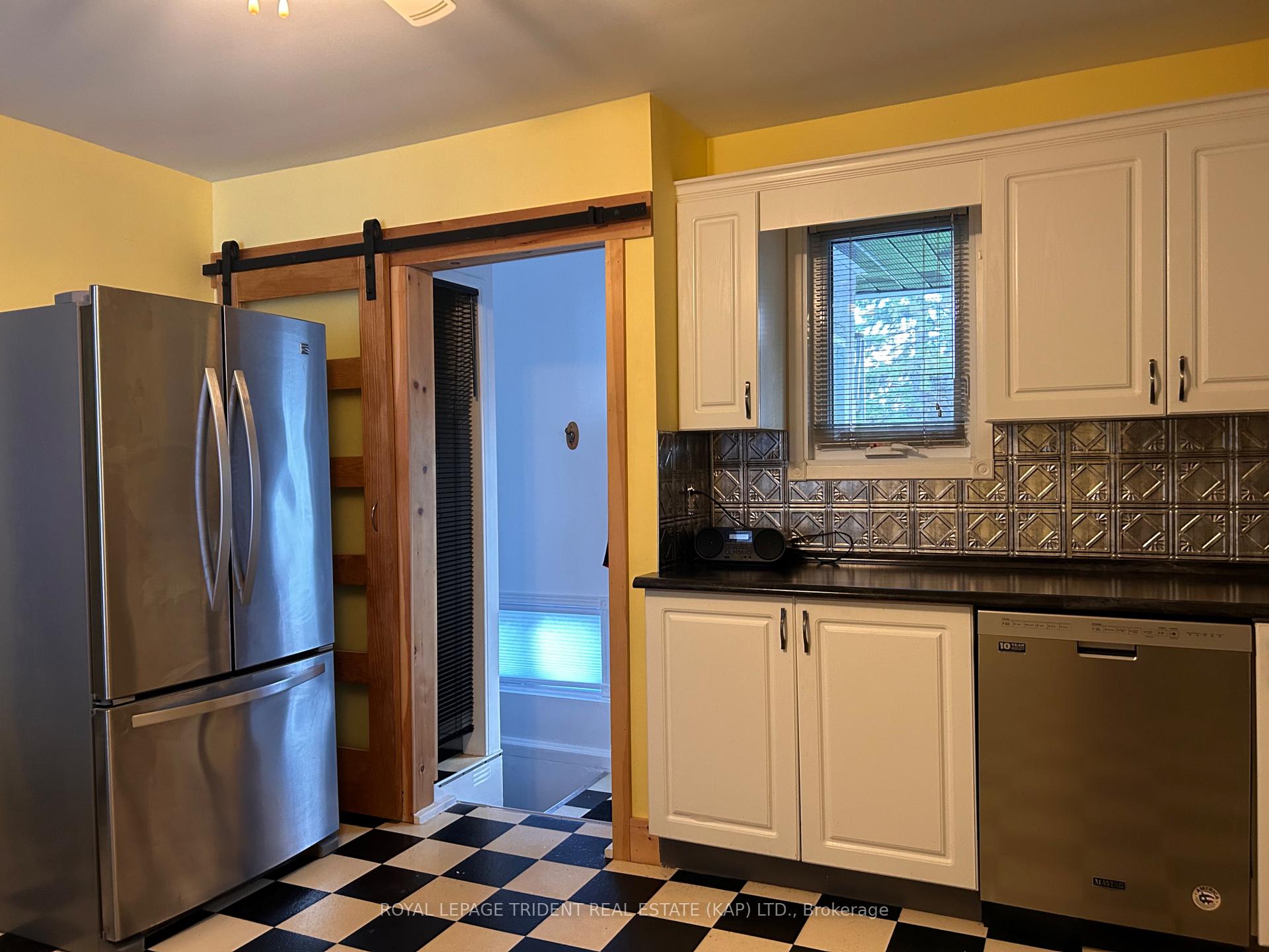 Photo 19 of 65 Byng Avenue, Kapuskasing — HOMEH
