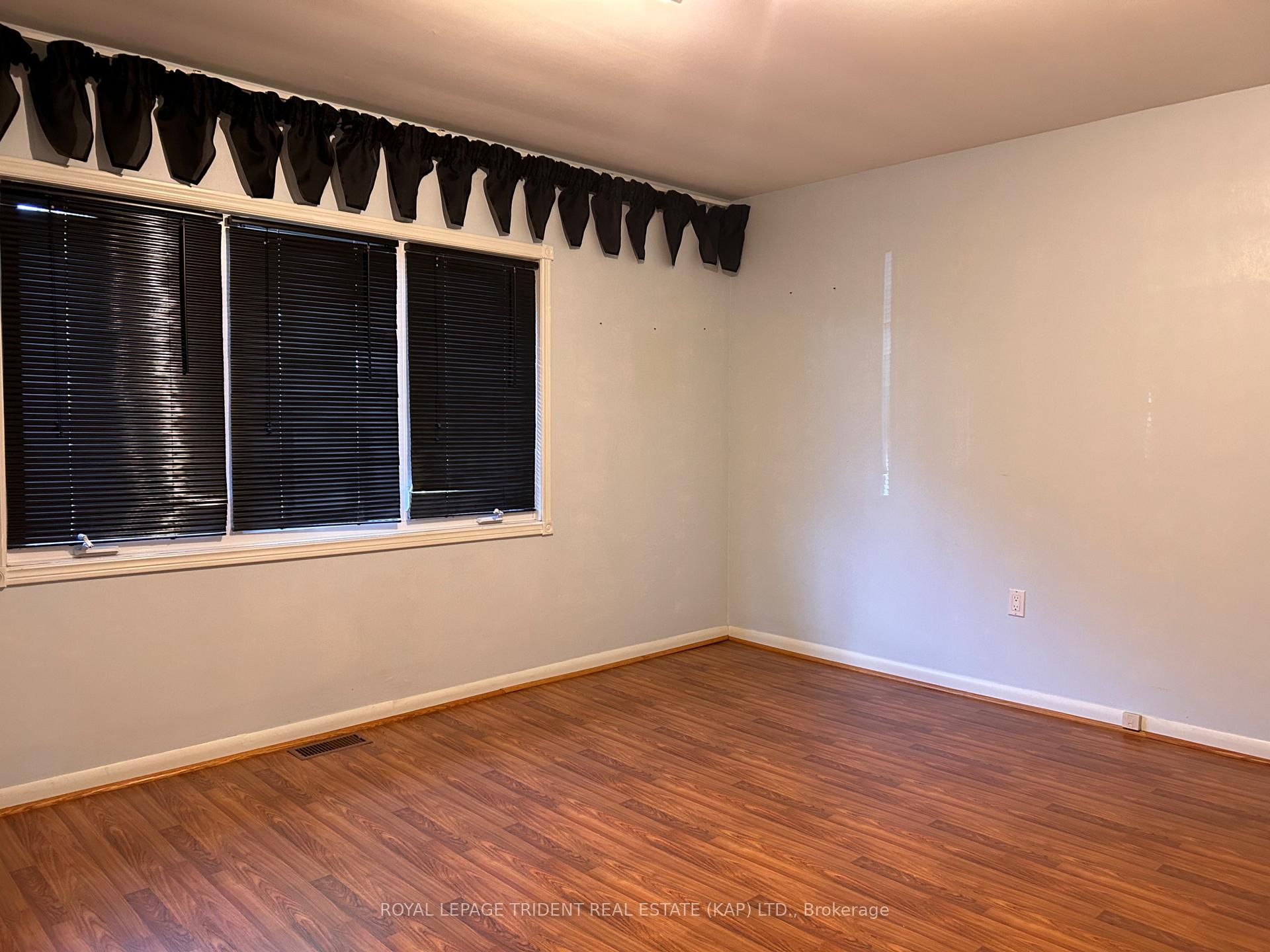 Photo 37 of 65 Byng Avenue, Kapuskasing — HOMEH