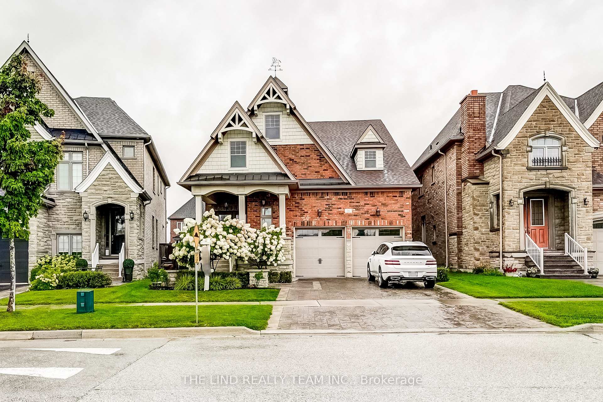 Photo 2 of 26 Nicort Road, King, King City — HOMEH