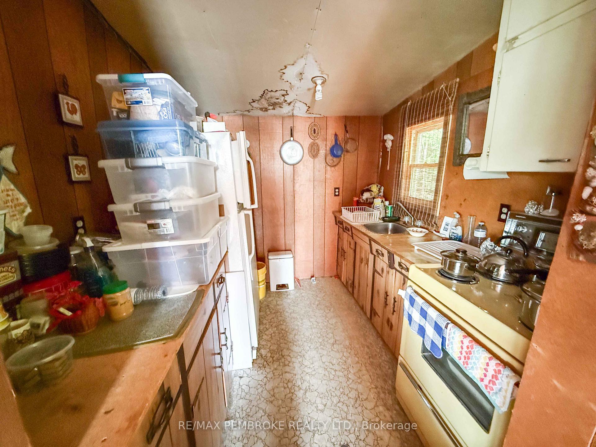 Photo 18 of 29 Spanik Lane, Madawaska Valley, Madawaska Valley — HOMEH