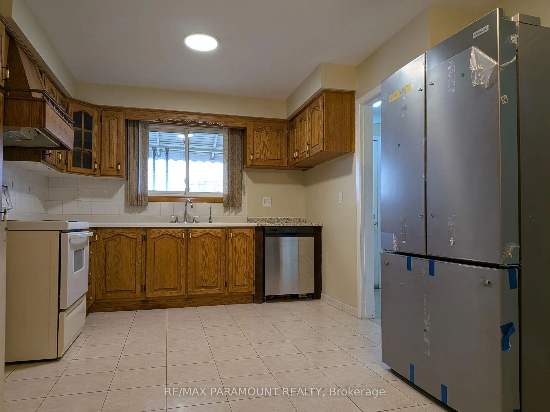 Photo 7 of 242 Millen Road, Hamilton, Stoney Creek — HOMEH
