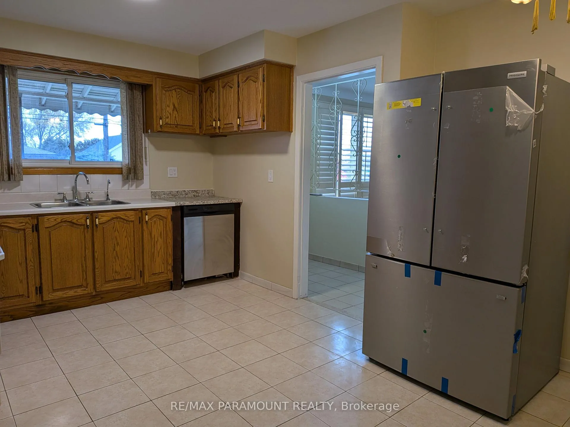 Photo 9 of 242 Millen Road, Hamilton, Stoney Creek — HOMEH