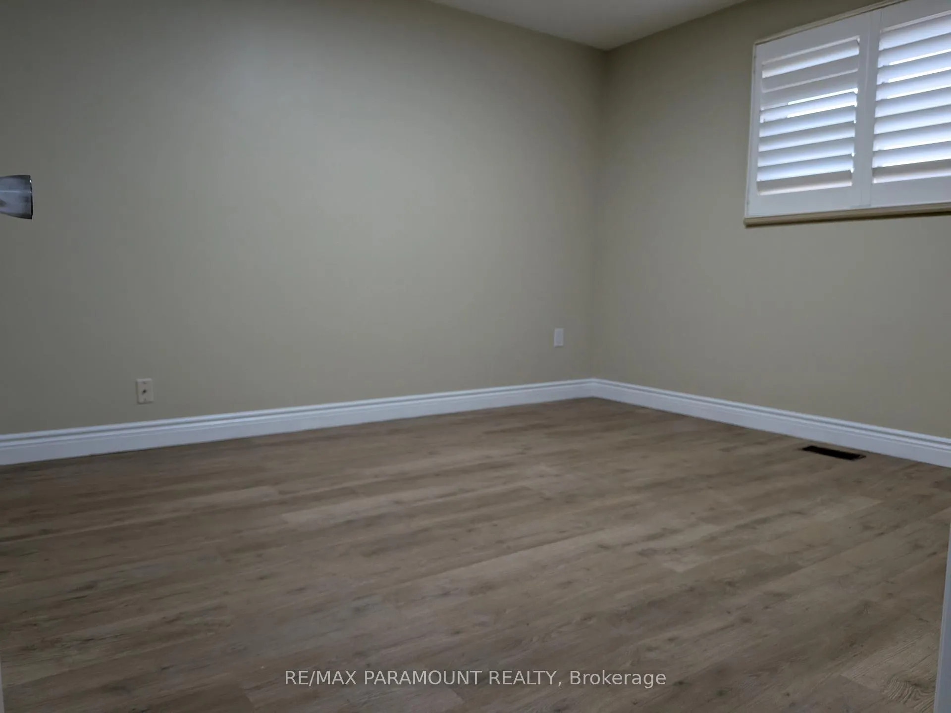 Photo 14 of 242 Millen Road, Hamilton, Stoney Creek — HOMEH