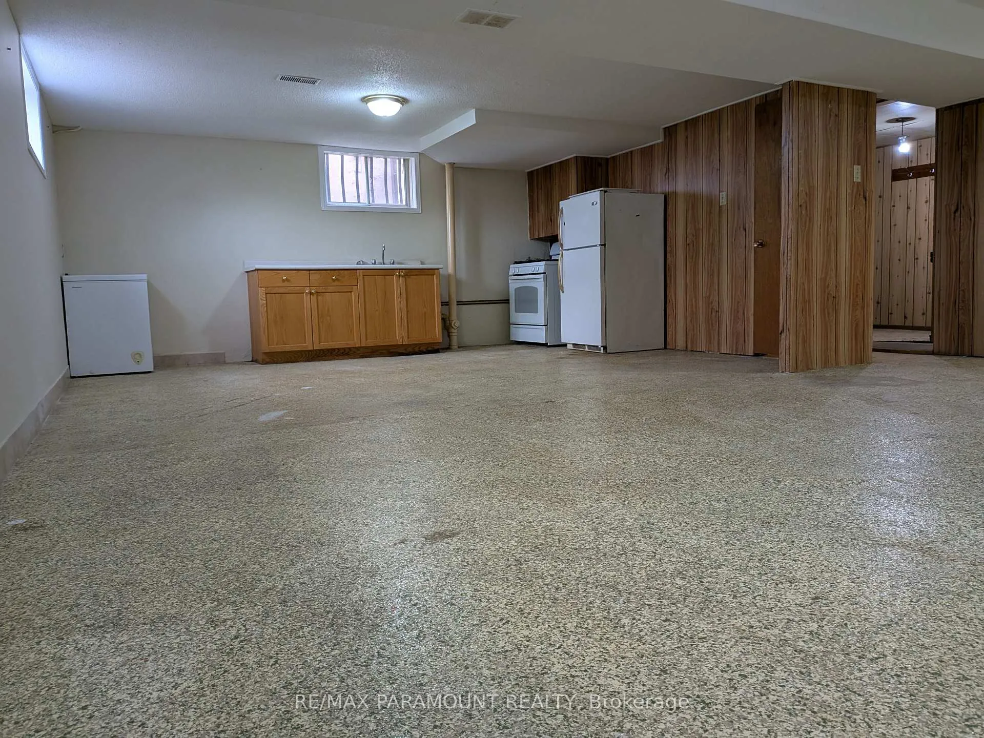 Photo 18 of 242 Millen Road, Hamilton, Stoney Creek — HOMEH