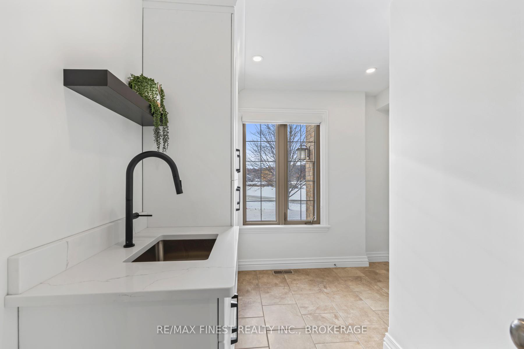 Photo 17 of 1430 Perradice Drive, Kingston, City North of 401 — HOMEH
