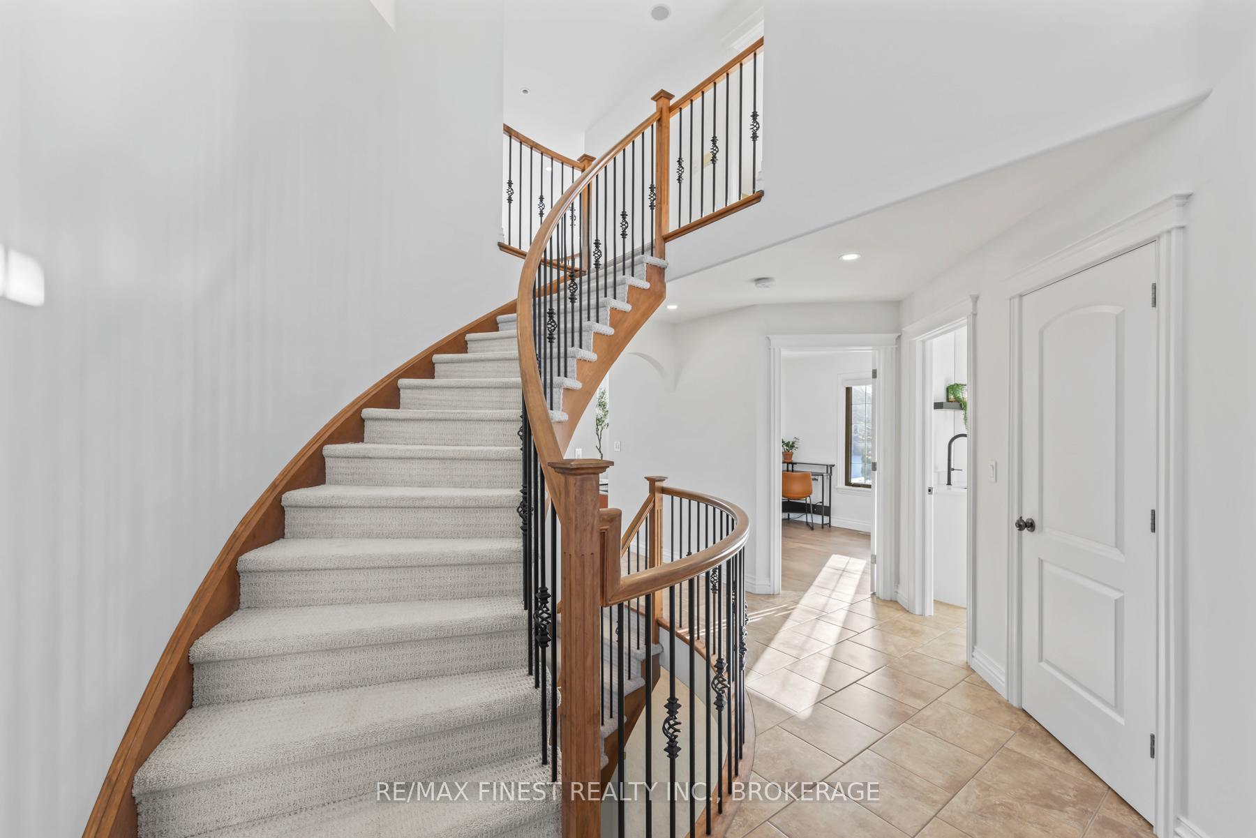 Photo 20 of 1430 Perradice Drive, Kingston, City North of 401 — HOMEH