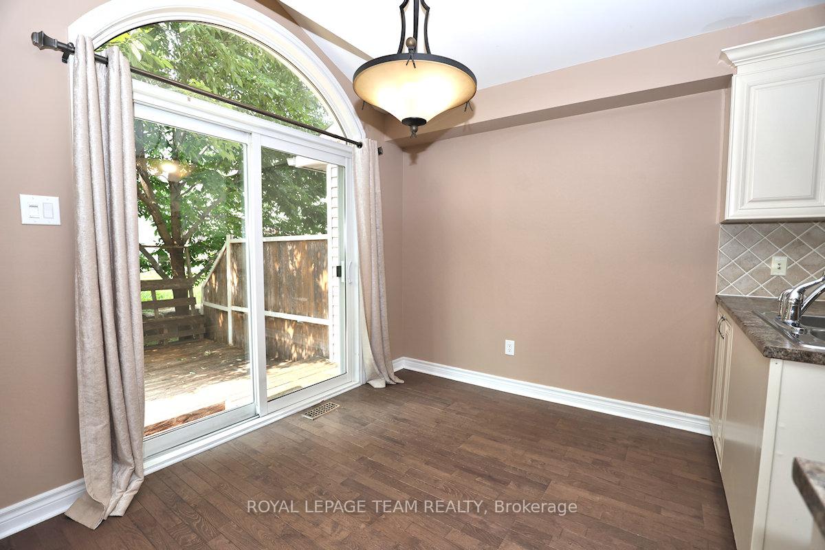 Photo 16 of 418 Beam Street, Ottawa, Kanata - Morgan's Grant/South March — HOMEH