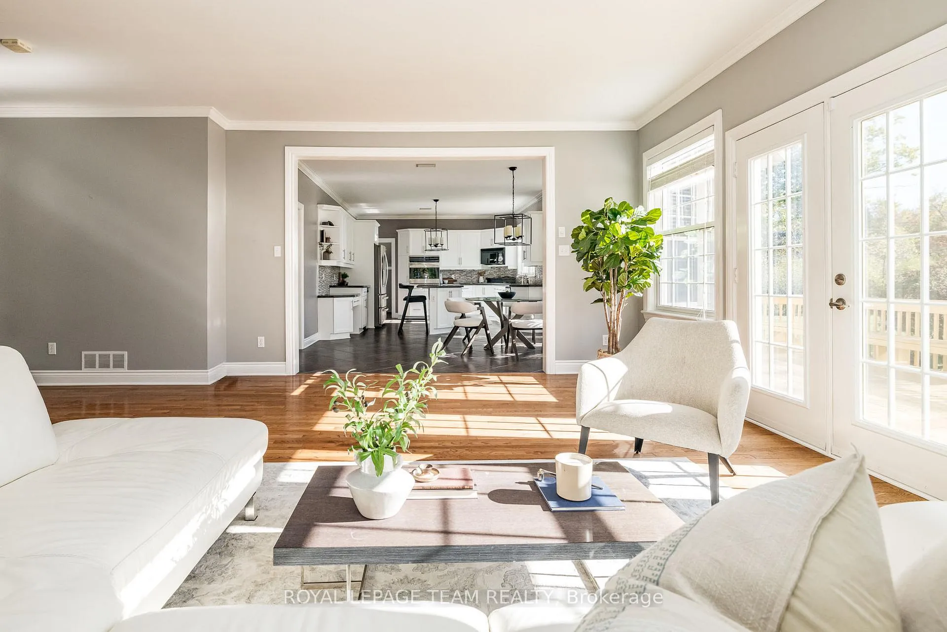 Photo 11 of 38 Marchvale Drive, Ottawa, Kanata - Rural Kanata (Central) — HOMEH