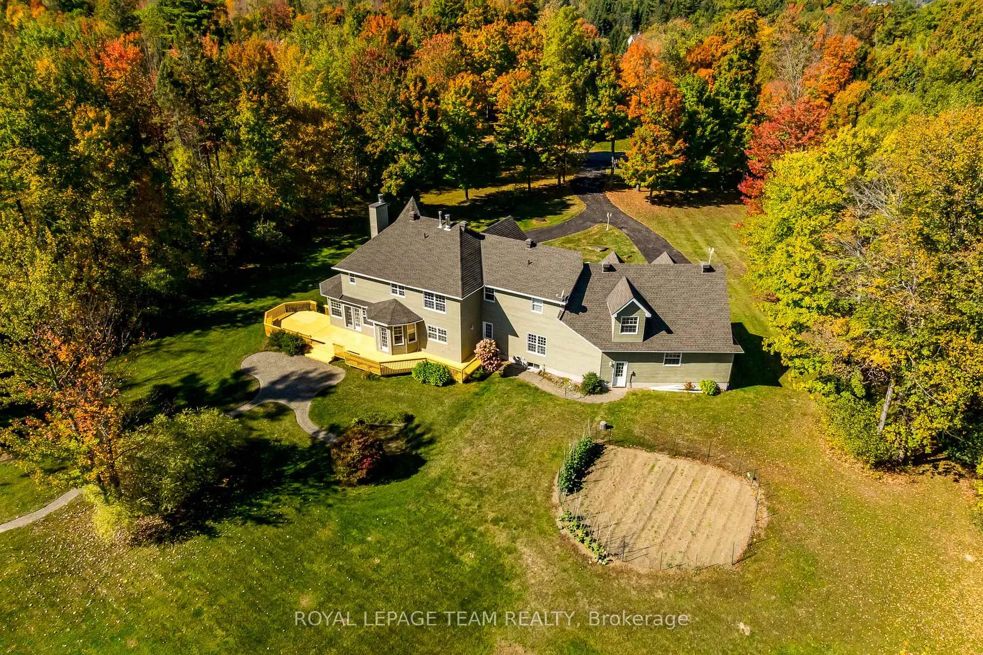 Photo 41 of 38 Marchvale Drive, Ottawa, Kanata - Rural Kanata (Central) — HOMEH