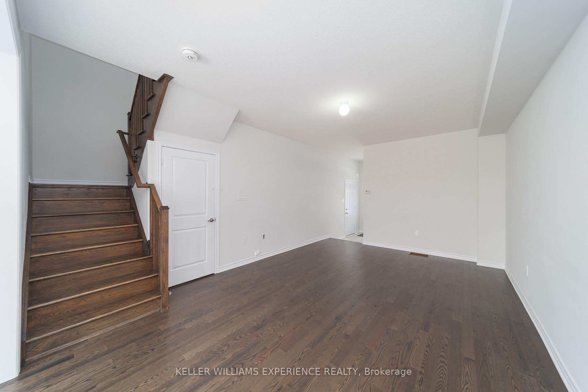 Photo 7 of 1470 McRoberts Crescent, Innisfil, Rural Innisfil — HOMEH