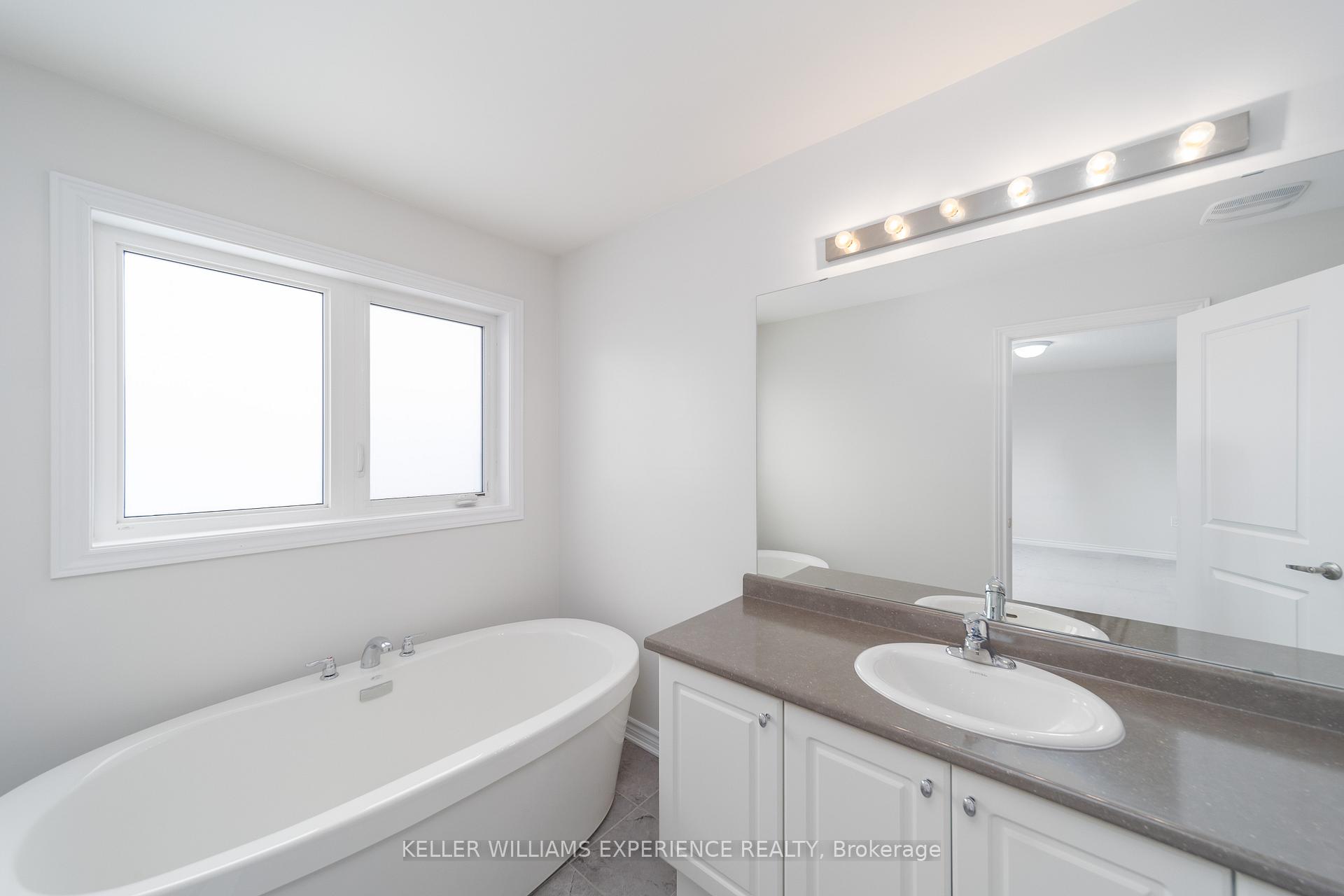 Photo 19 of 1470 McRoberts Crescent, Innisfil, Rural Innisfil — HOMEH
