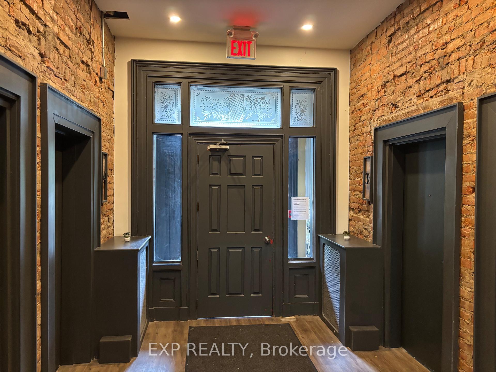 Photo 7 of Unit 4, 123 Macnab Street S, Hamilton, Durand — HOMEH
