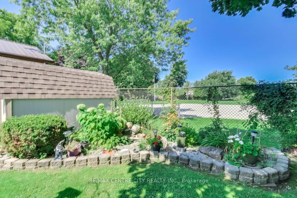 Photo 7 of 112 Harold Court, Lucan Biddulph, Lucan — HOMEH