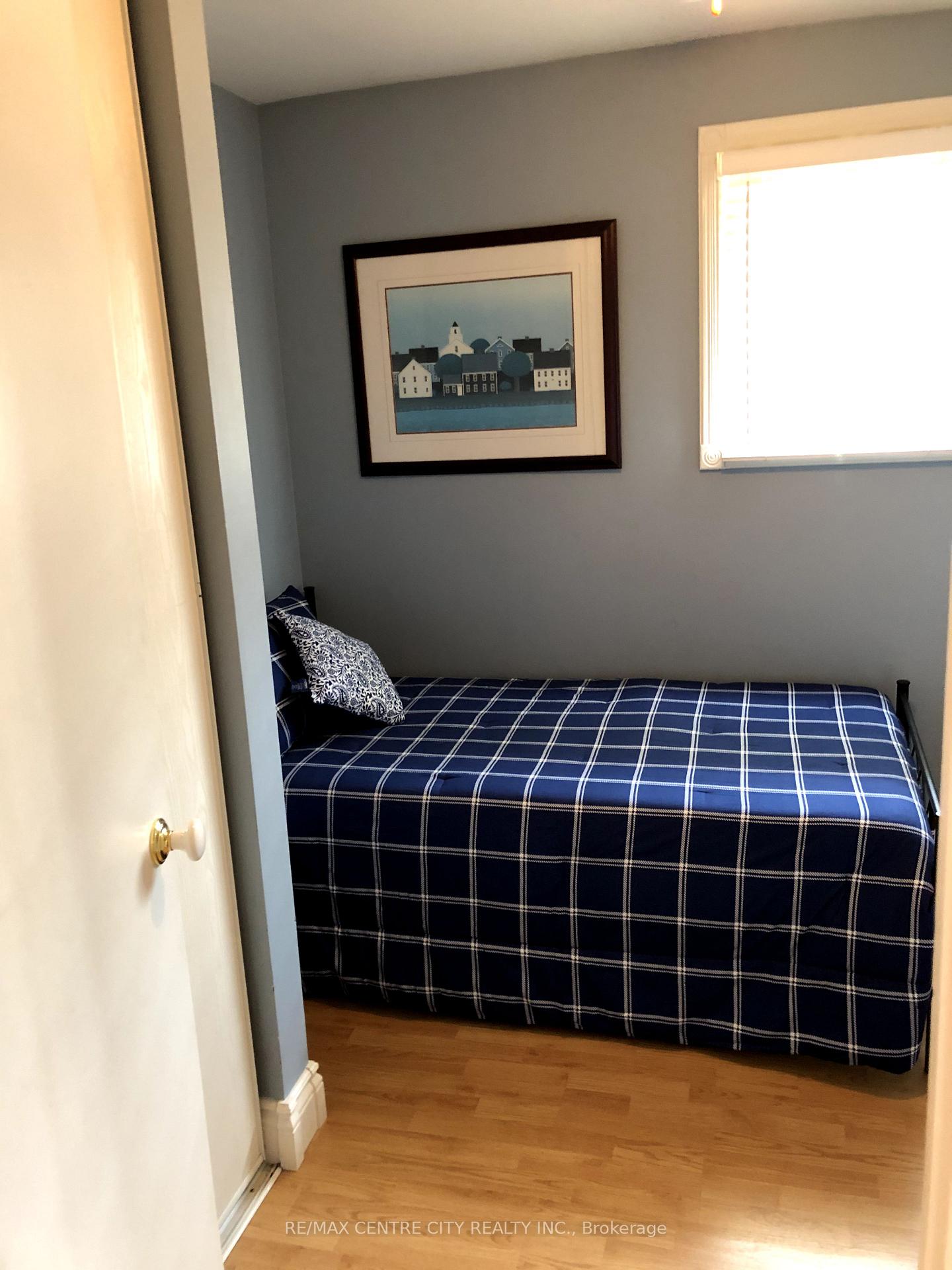 Photo 23 of 112 Harold Court, Lucan Biddulph, Lucan — HOMEH