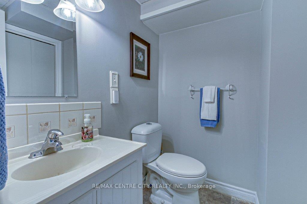 Photo 28 of 112 Harold Court, Lucan Biddulph, Lucan — HOMEH