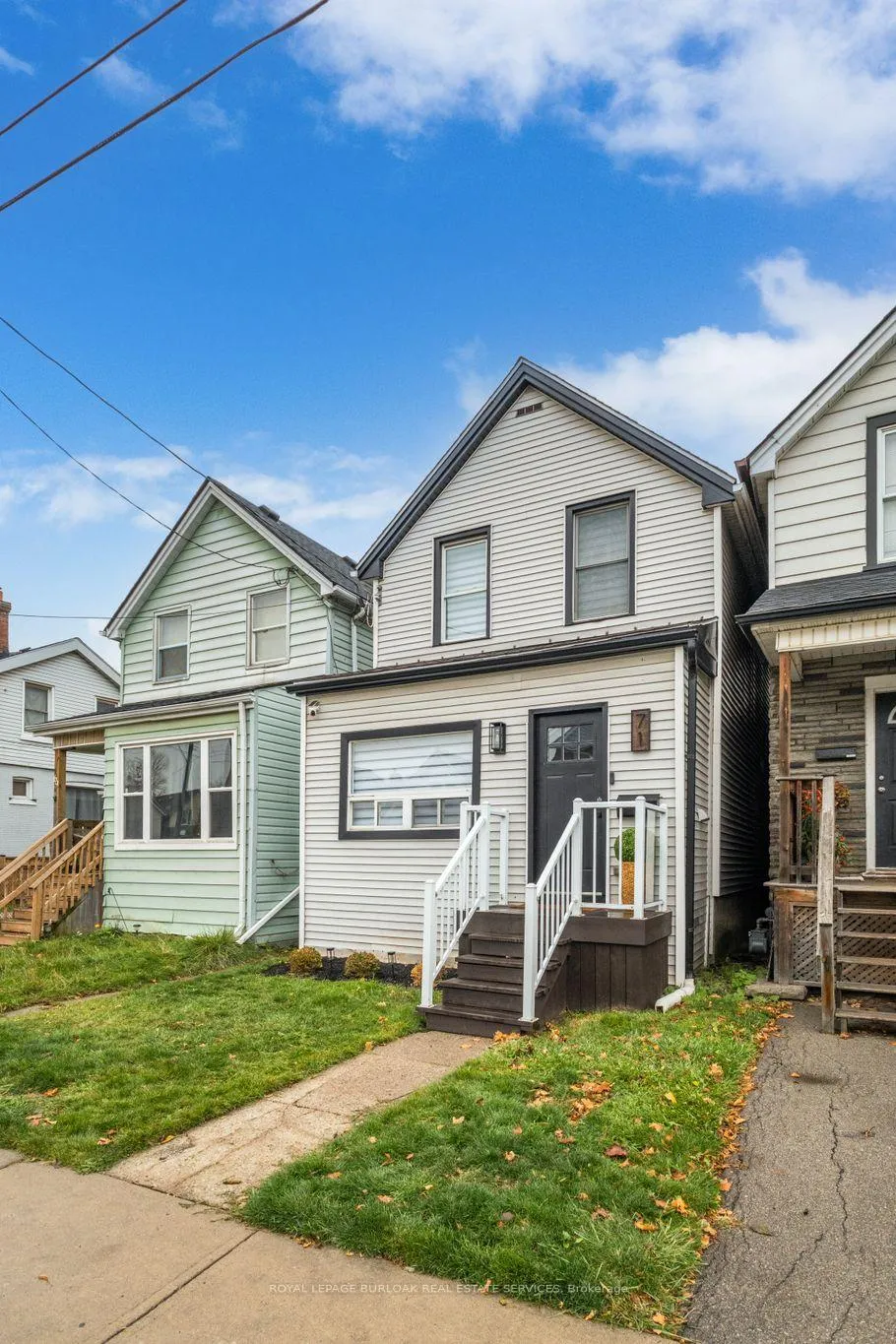 Photo 1 of 71 Glendale Avenue N, Hamilton, Crown Point — HOMEH